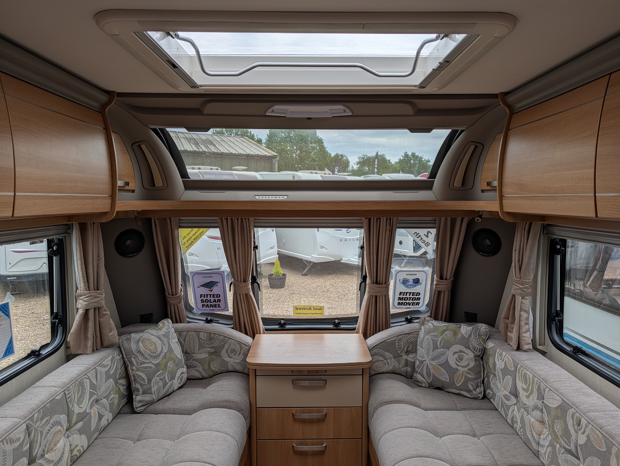 Coachman VIP 460