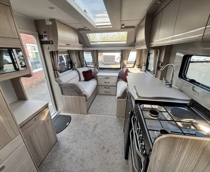 Elddis Crusader Mistral