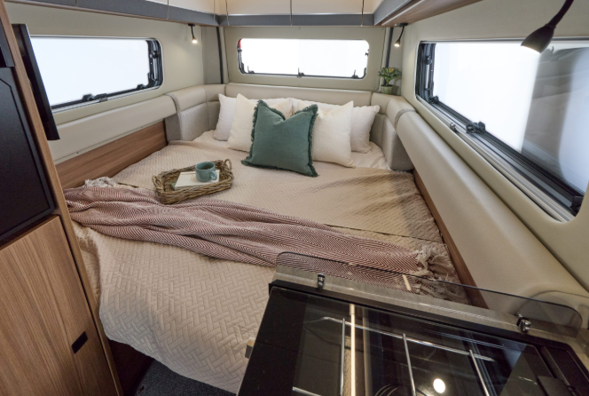 2025 Auto-Trail V-Line 635 Sport