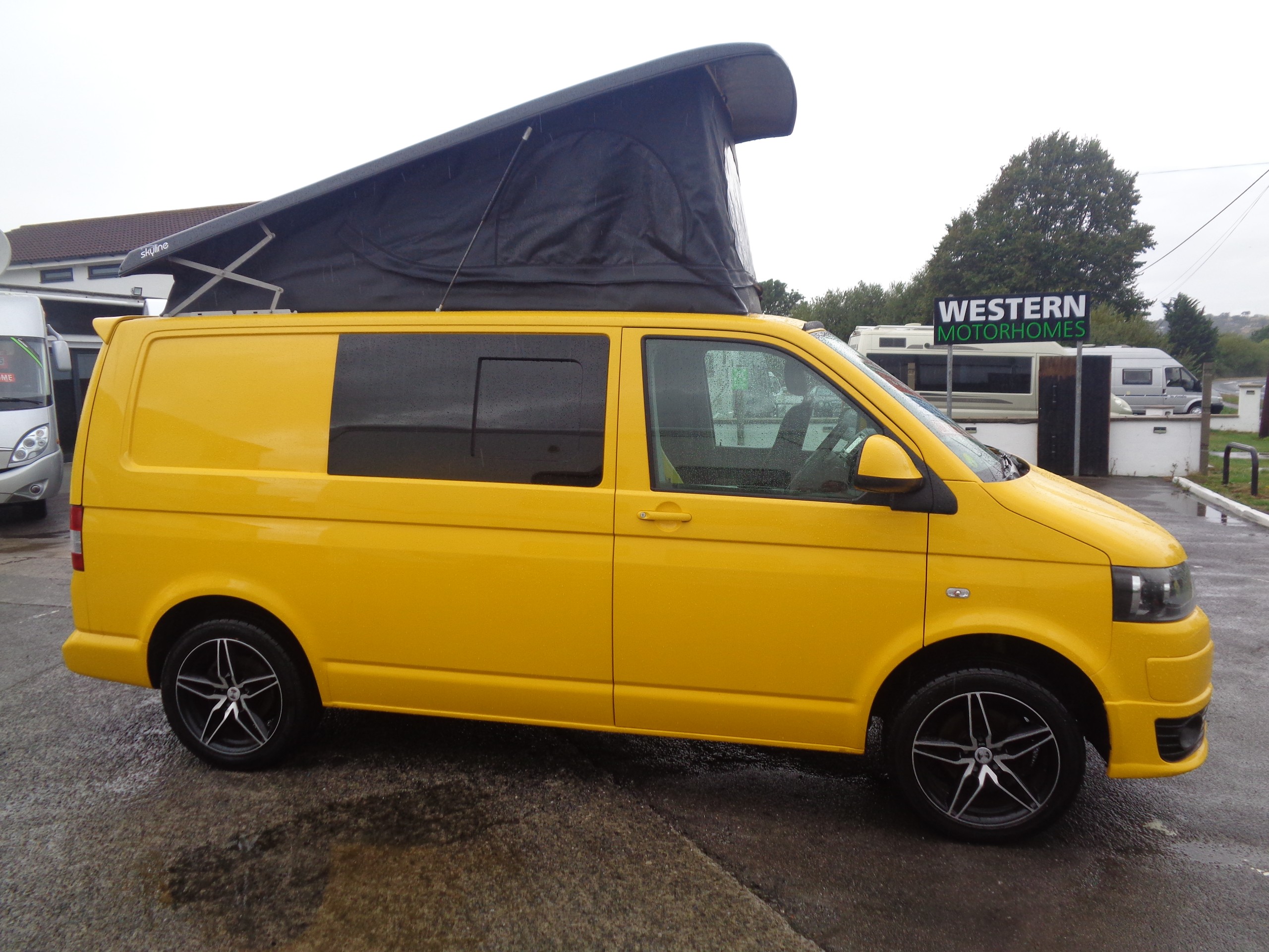 2015 Volkswagen Transporter 2+ VW Camper Van