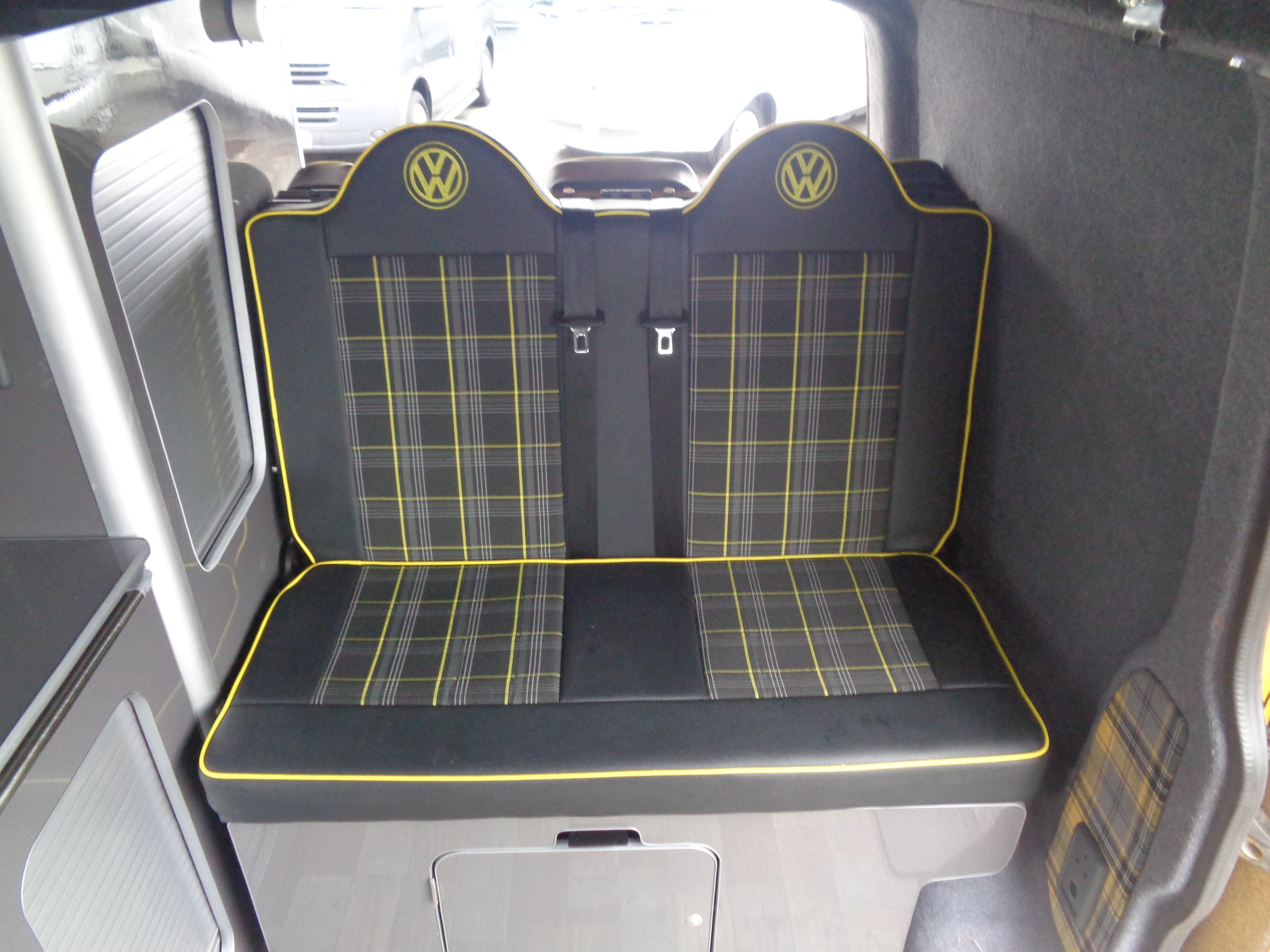 2015 Volkswagen Transporter 2+ VW Camper Van