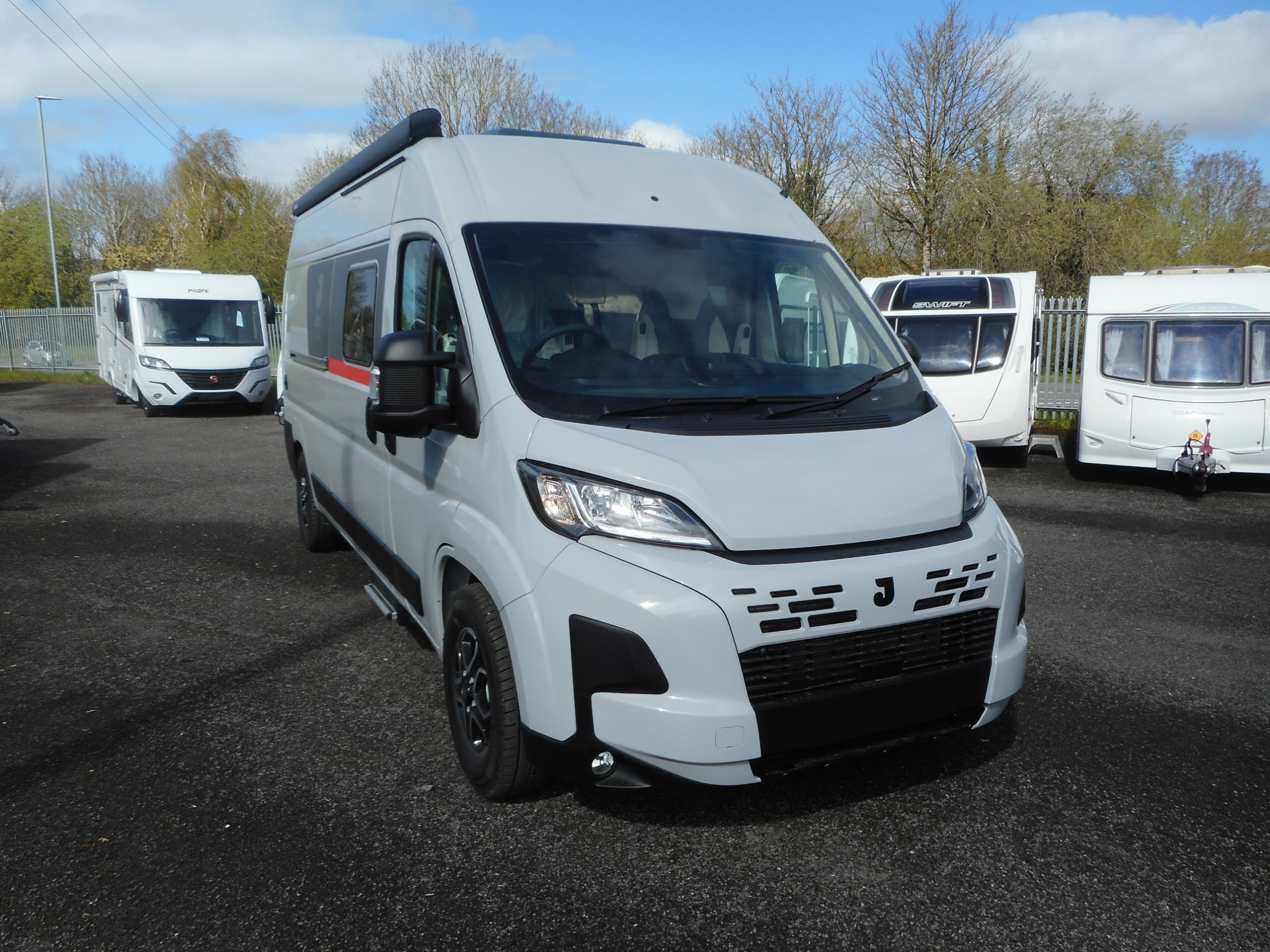 Joa Camp 60G Joa by Pilote CV60G - Exterior - Front