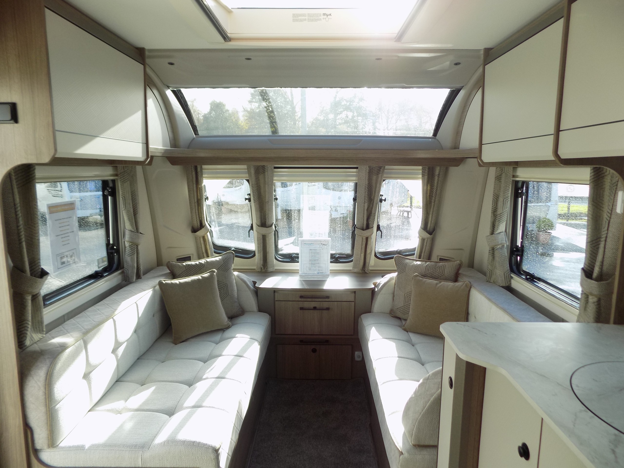 2027 Coachman Acadia 545 Penshurst Premier Plus Sussex Special Edition - LAST ONE, DEMONSTRATOR DISCOUNT, AVAILABLE NOW!
