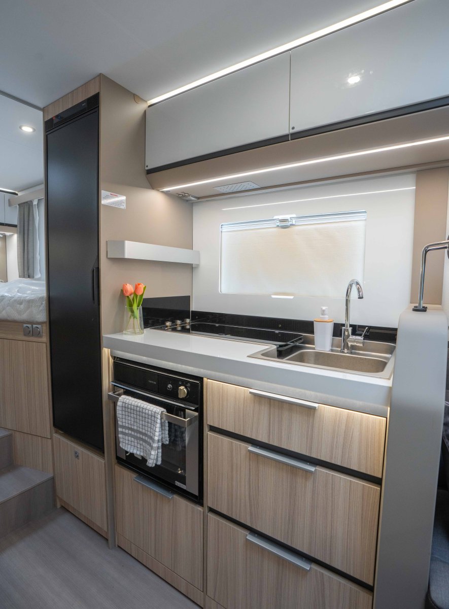 2026 Adria Compact Supreme DL 140BHP
