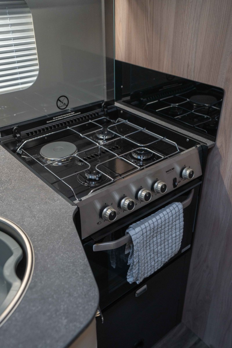 Swift Voyager 584 130BHP