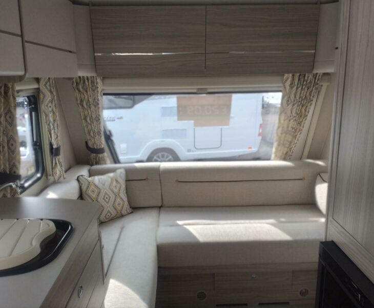2024 Xplore 304 Lightweight Compact Caravan with Side Dinette