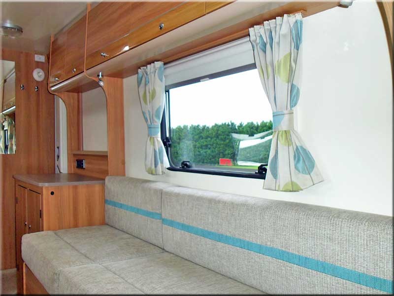 2017 Bailey Approach Advance 635 Peugeot Boxer