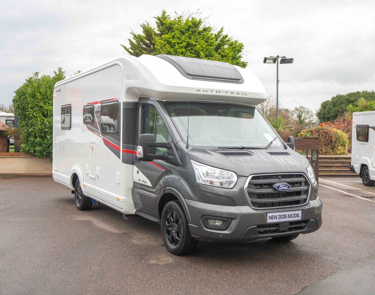Autotrail F-Line F74 165BHP