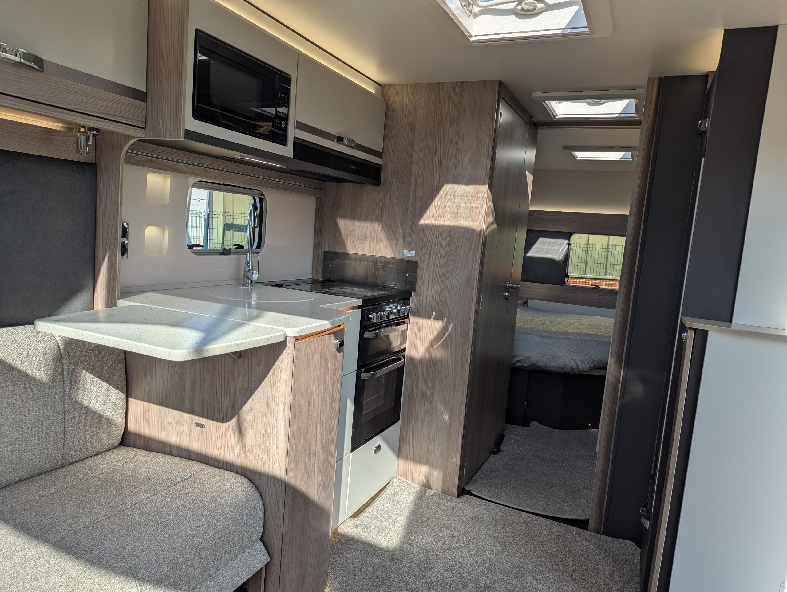 Swift Conqueror Grande 560L