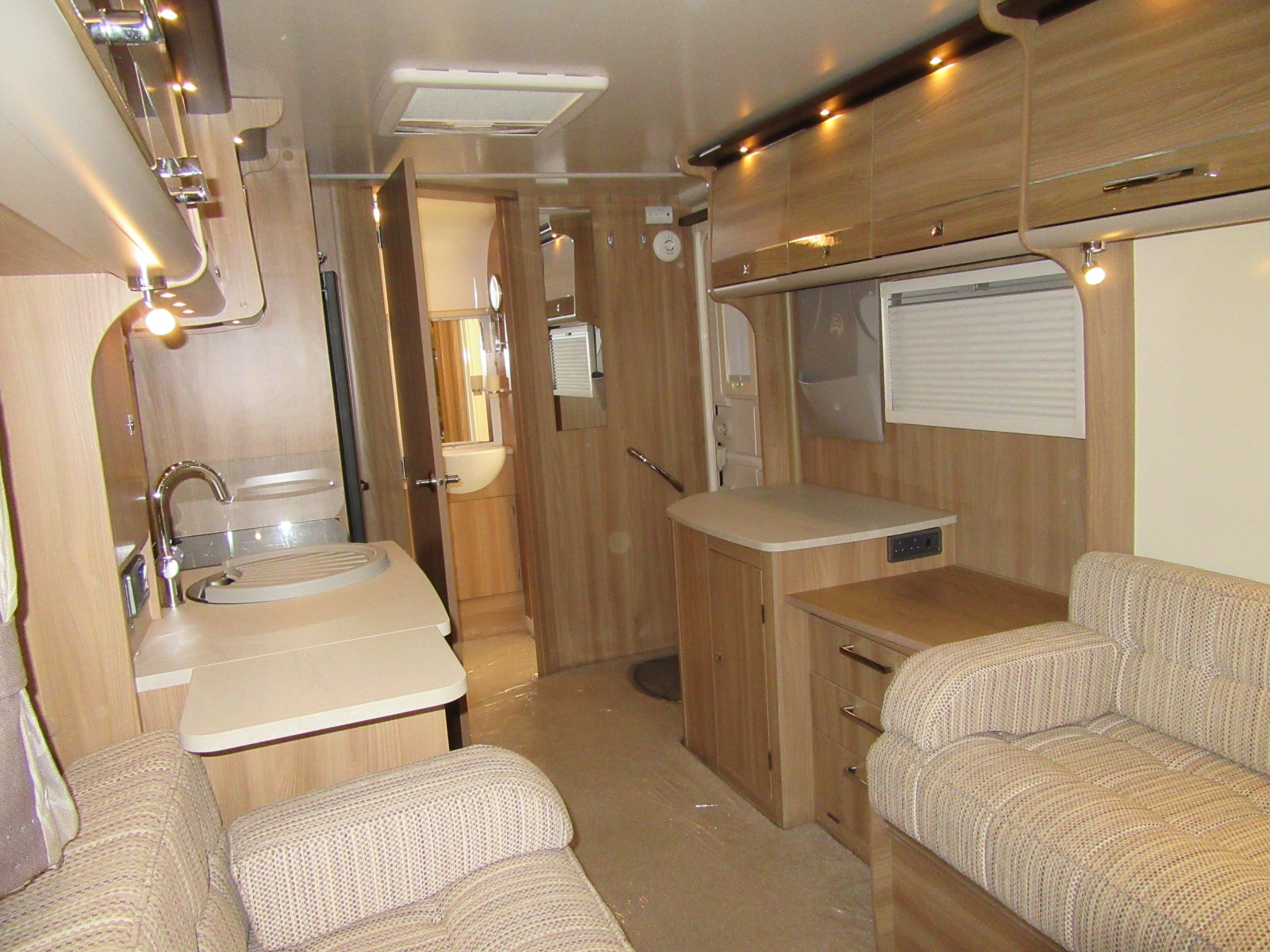 2016 Bailey Unicorn Seville ONE CARING OWNER - FULL SERVICE RECORD