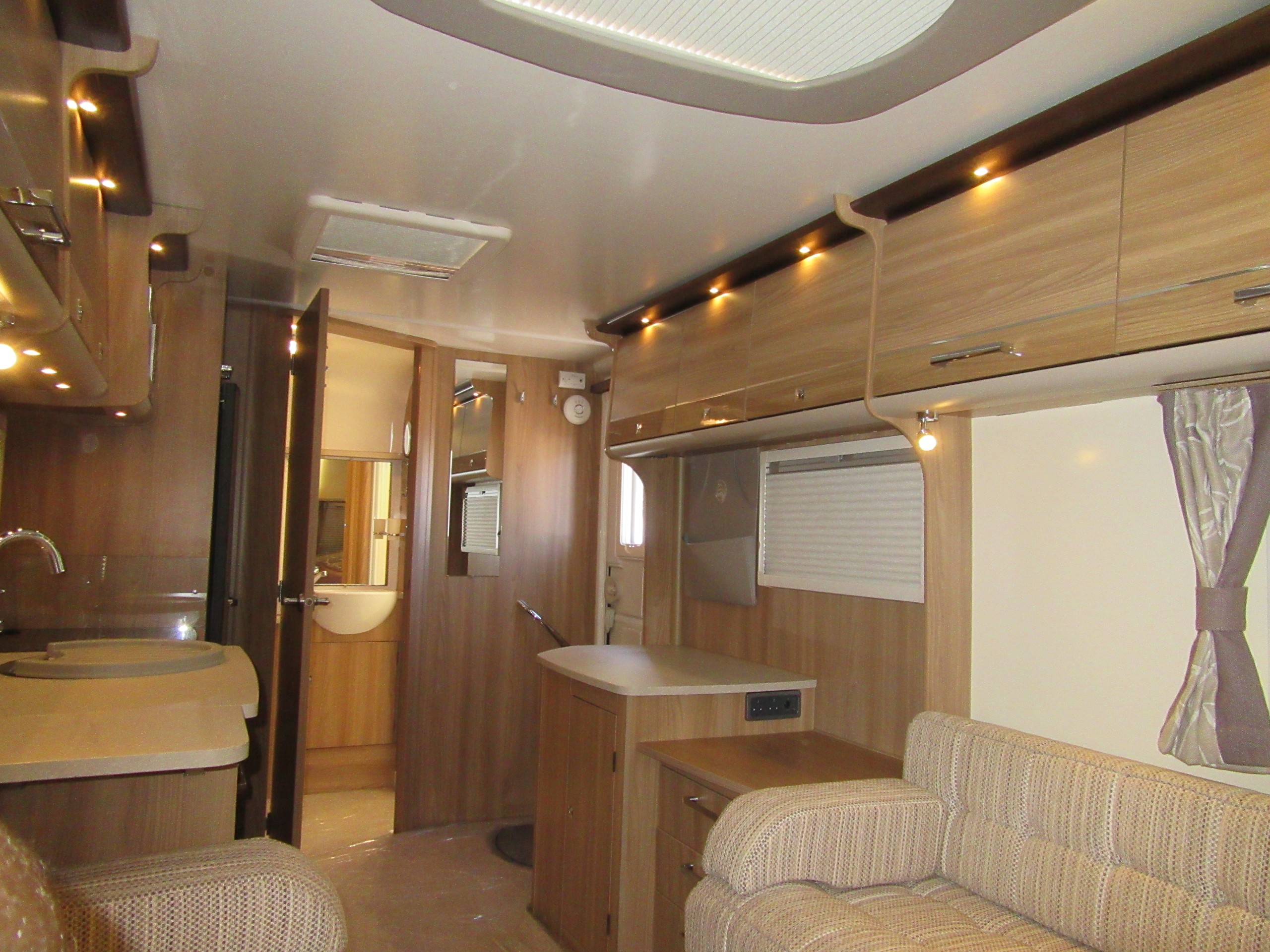 2016 Bailey Unicorn Seville ONE CARING OWNER - FULL SERVICE RECORD