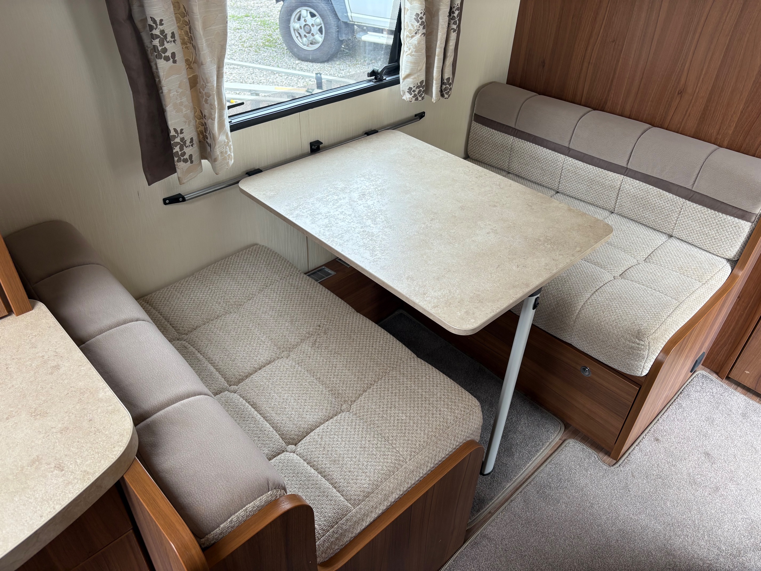 2016 Elddis Affinity 530