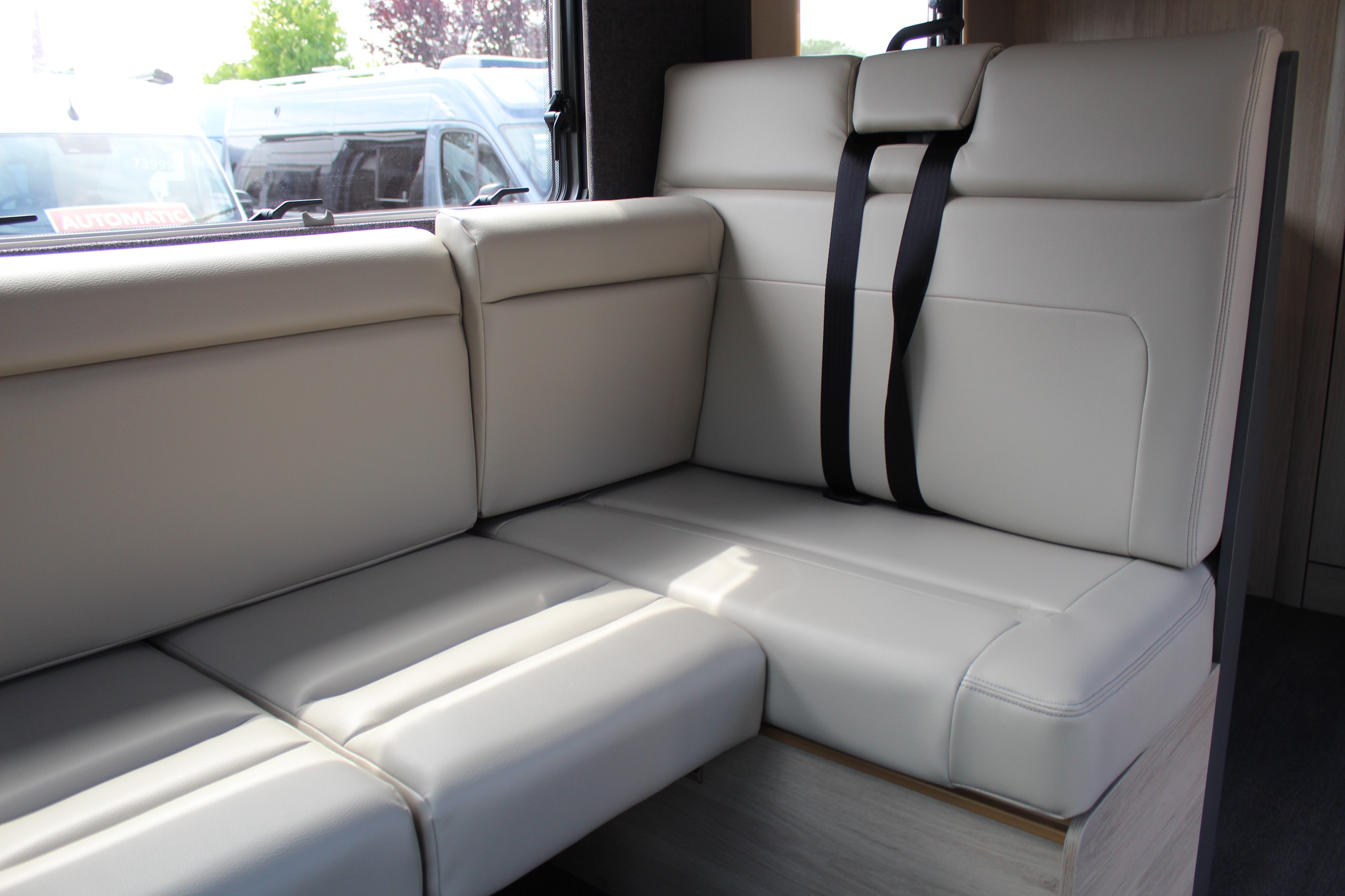 2027 Auto-Trail F-Line F60