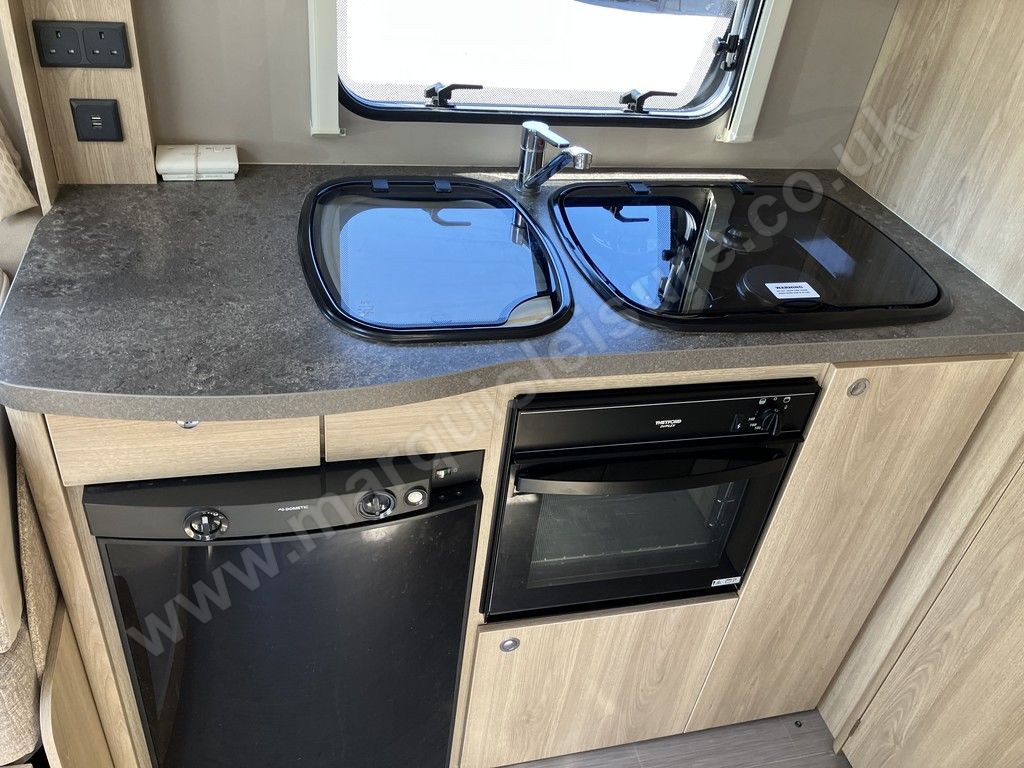 2018 Elddis MAJESTIC 105