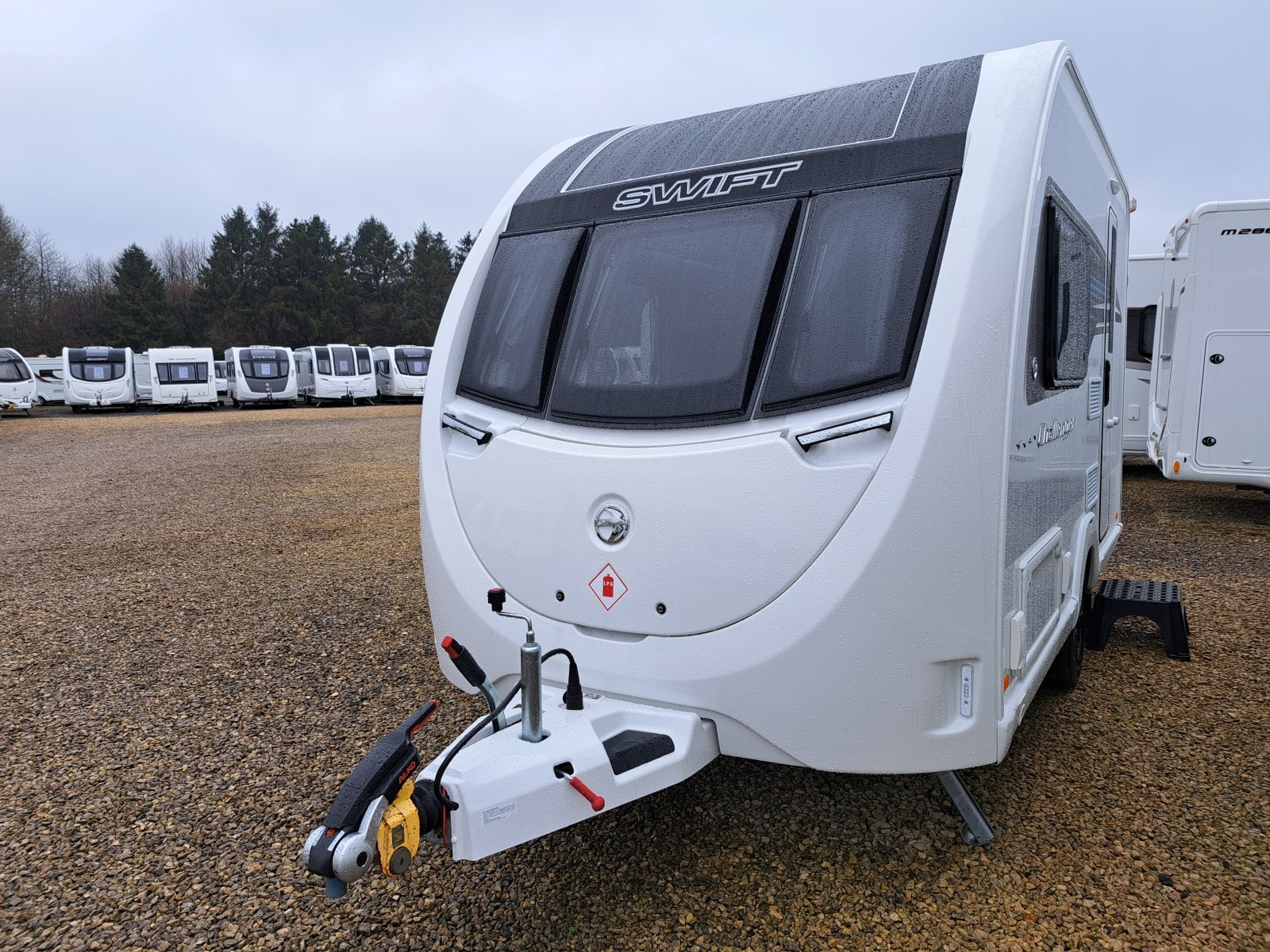 Swift Challenger 390