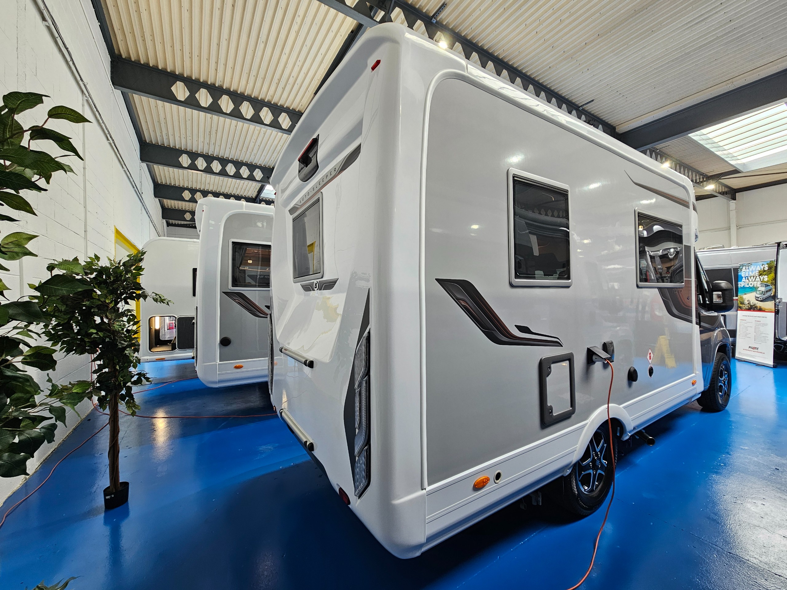 2027 Auto-Sleepers Nuevo EK