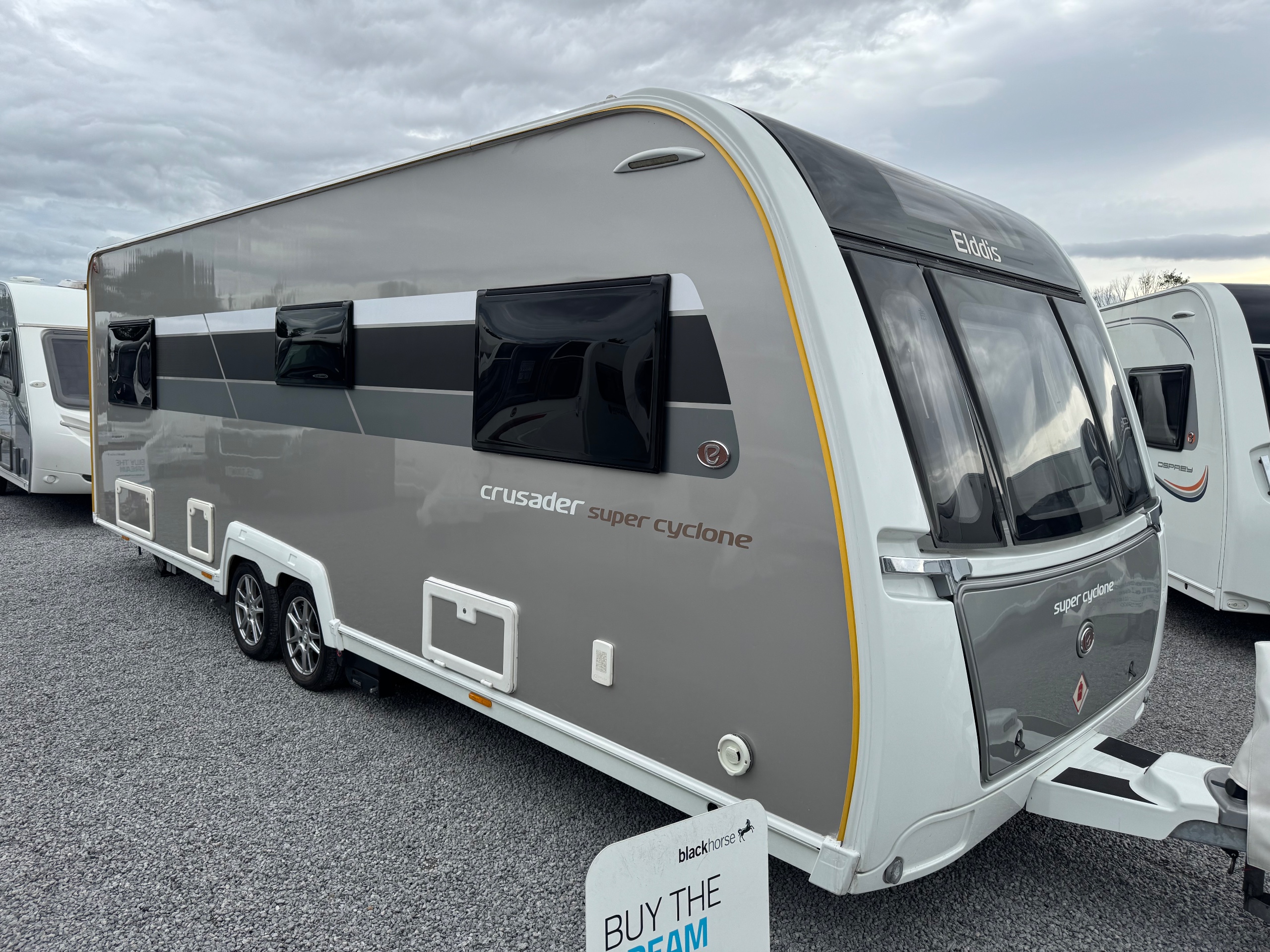Exterior - Front