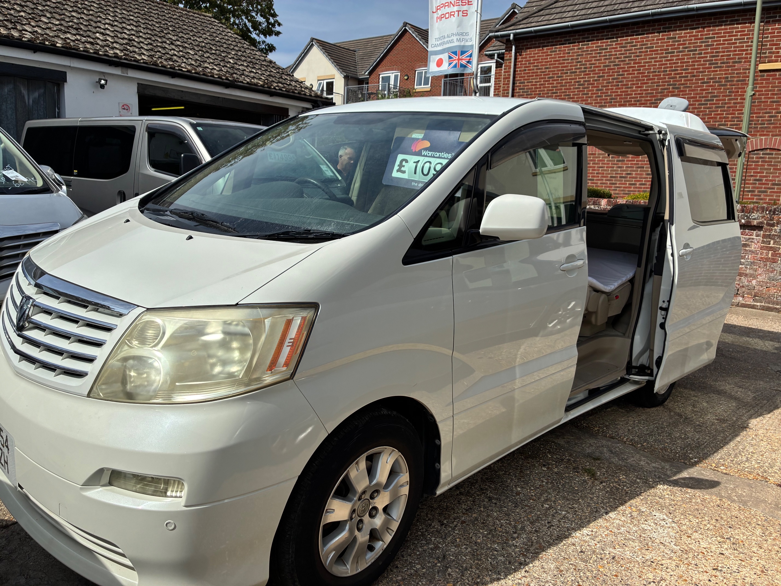 2004 Toyota Alphard 2.4 PETROL AUTOMATIC REAR CAMPERVAN CONVERSION AIR CONDITIONING, LOW MILES, BIMTA MILEAGE CERTIFICATED