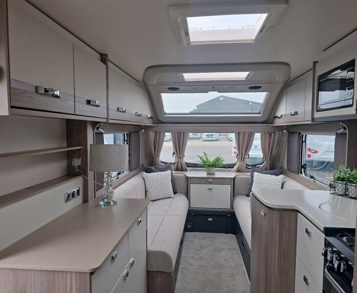 Swift Conqueror 480