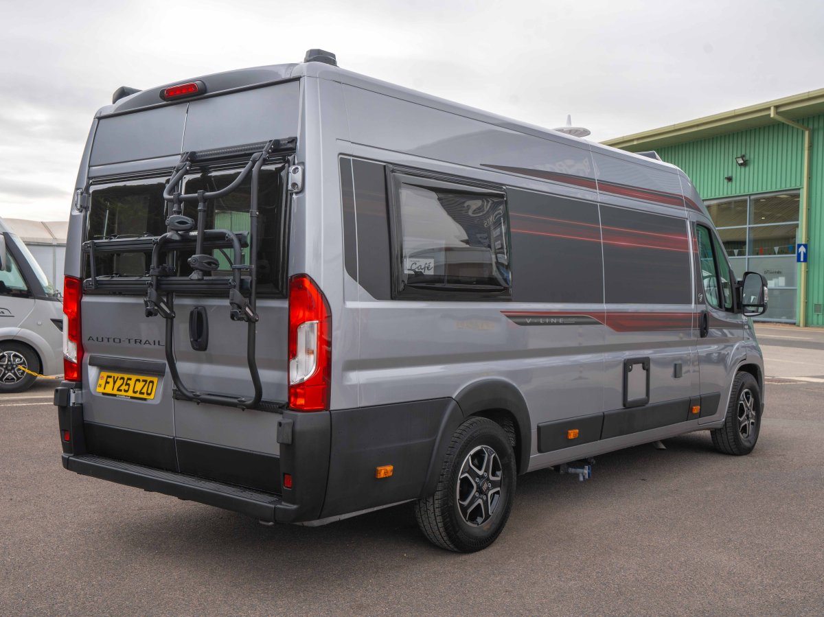 2025 Auto-Trail V-Line 635 SE 140BHP Auto