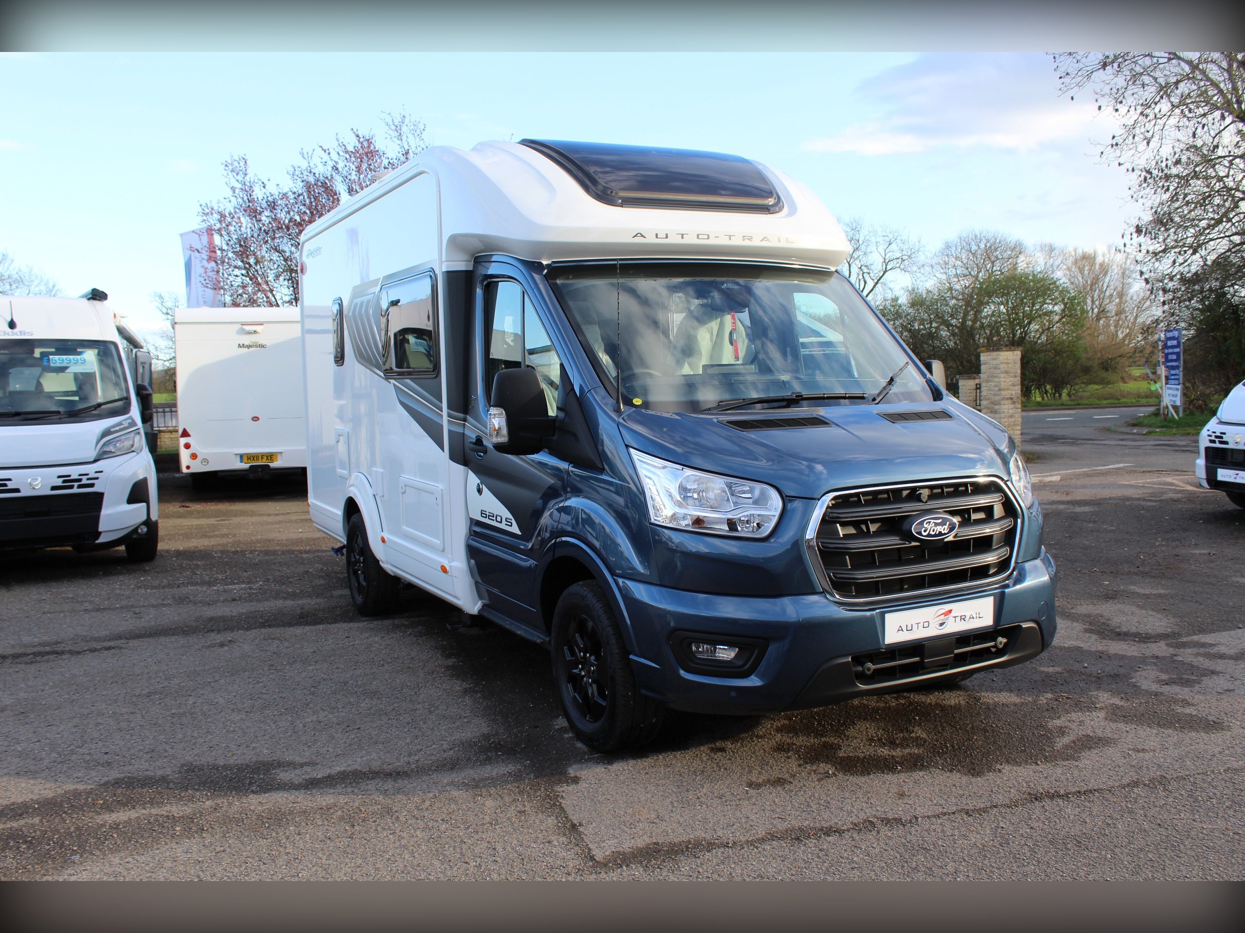 2026 Auto-Trail Excel 620S CHROME BLUE - Exterior - Front