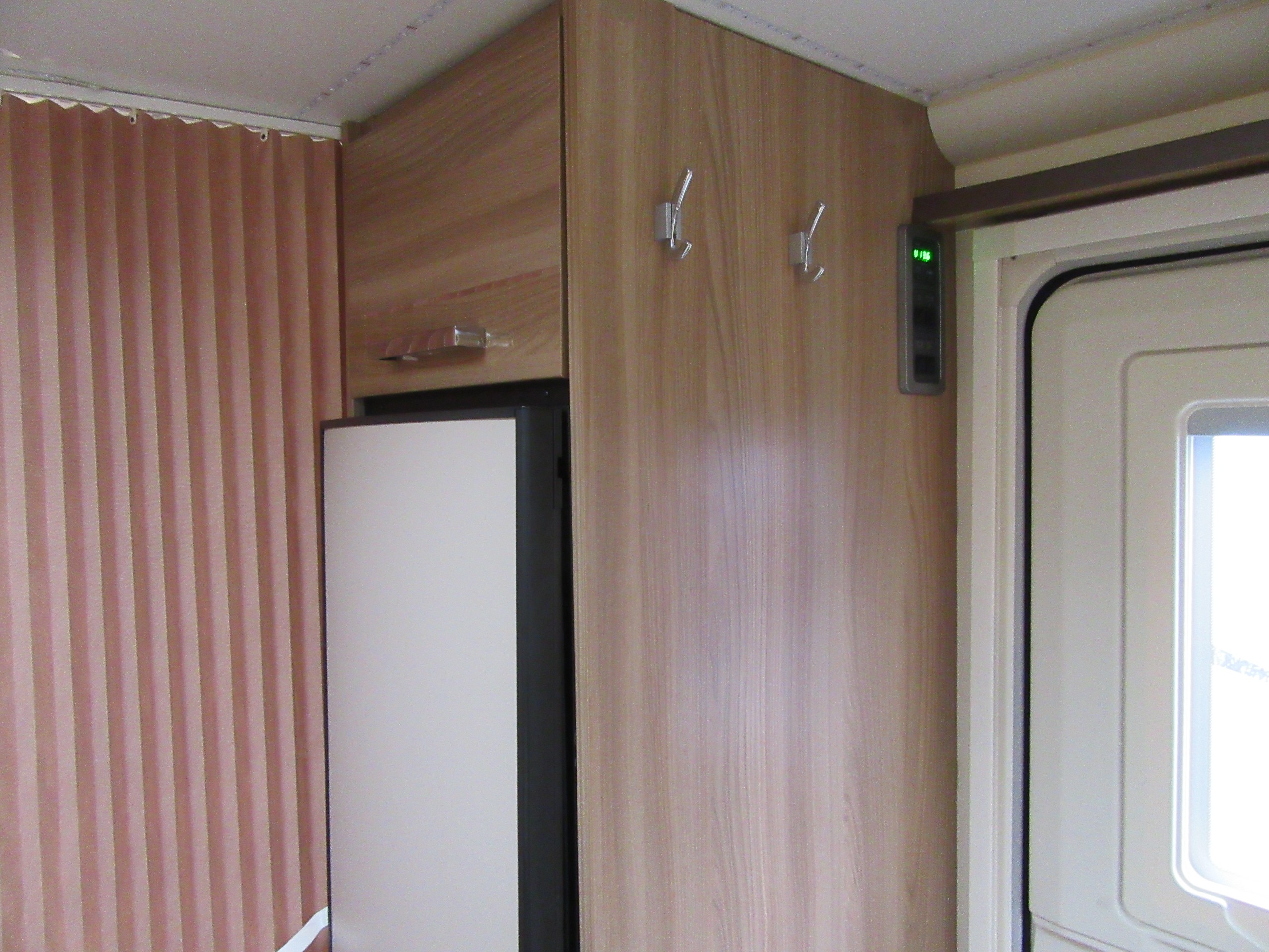 2015 Bailey Unicorn Valencia - MOTOR MOVER + EXTRAS INCLUDED