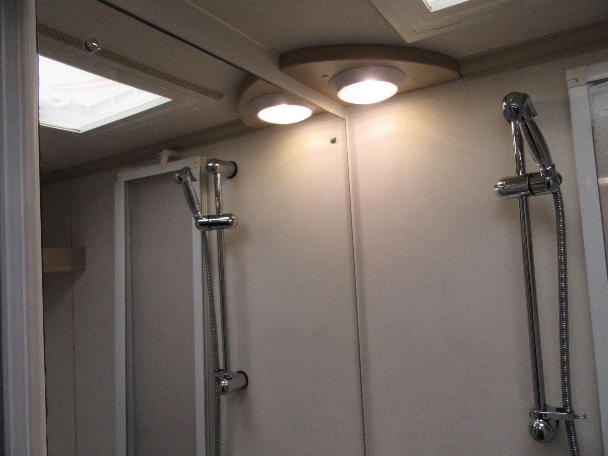 2012 Sterling Eccles Sport 382 - Lightweight