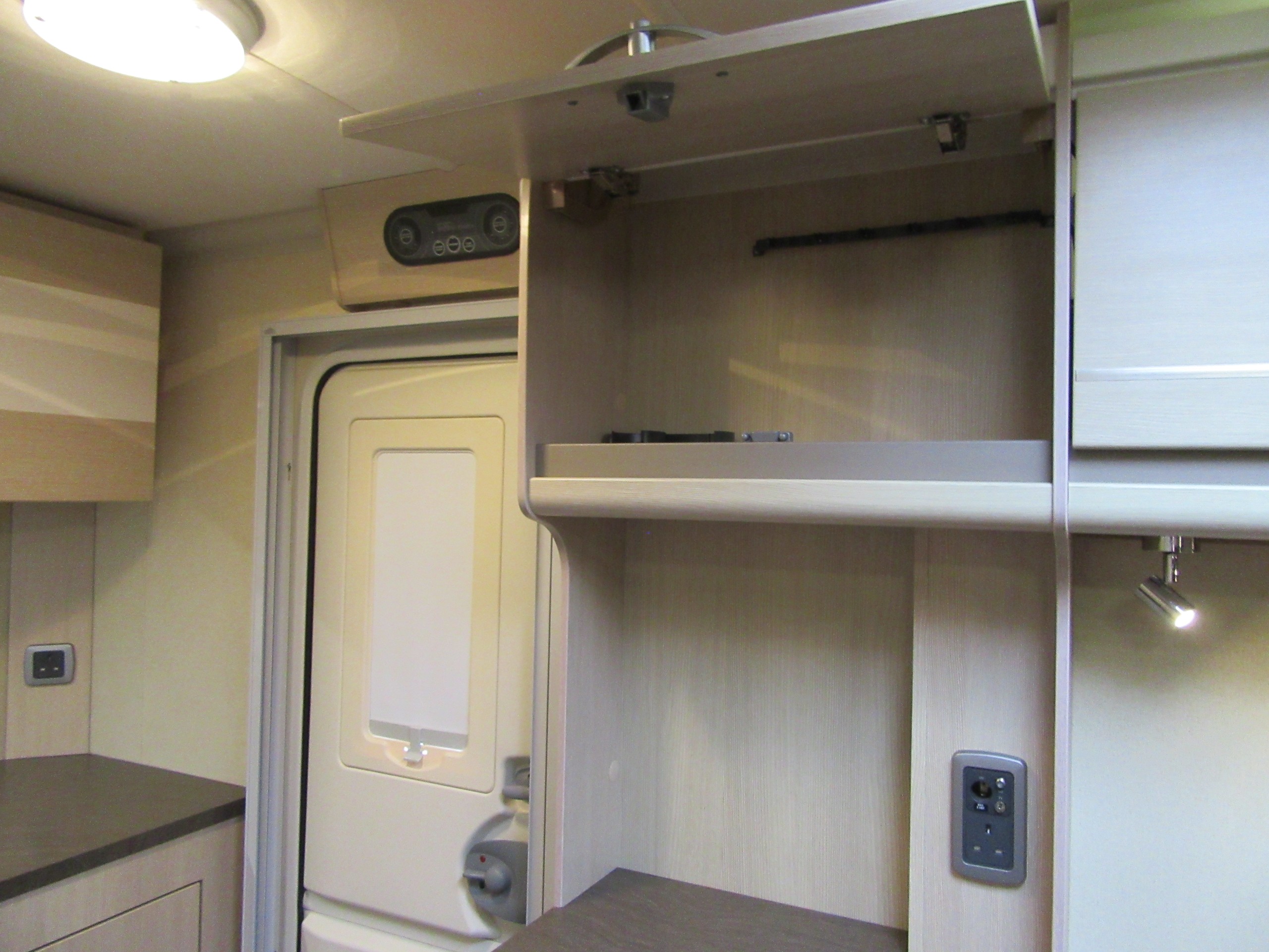 2012 Sterling Eccles Sport 382 - Lightweight