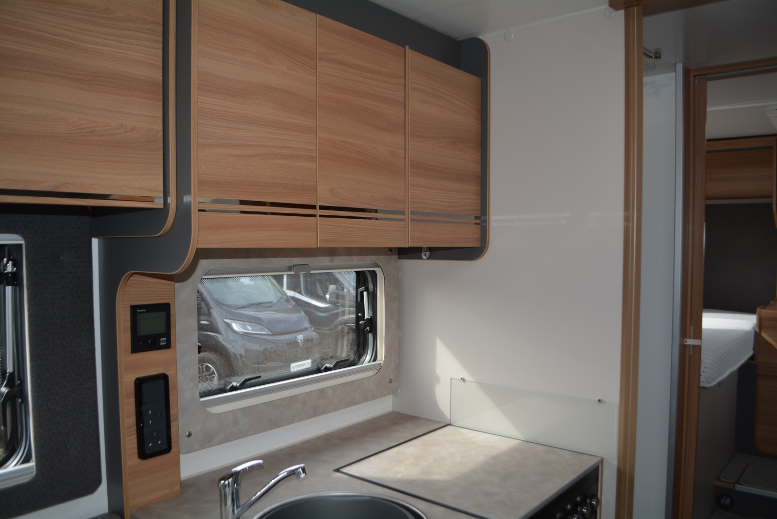 Bailey Adamo 75 4t