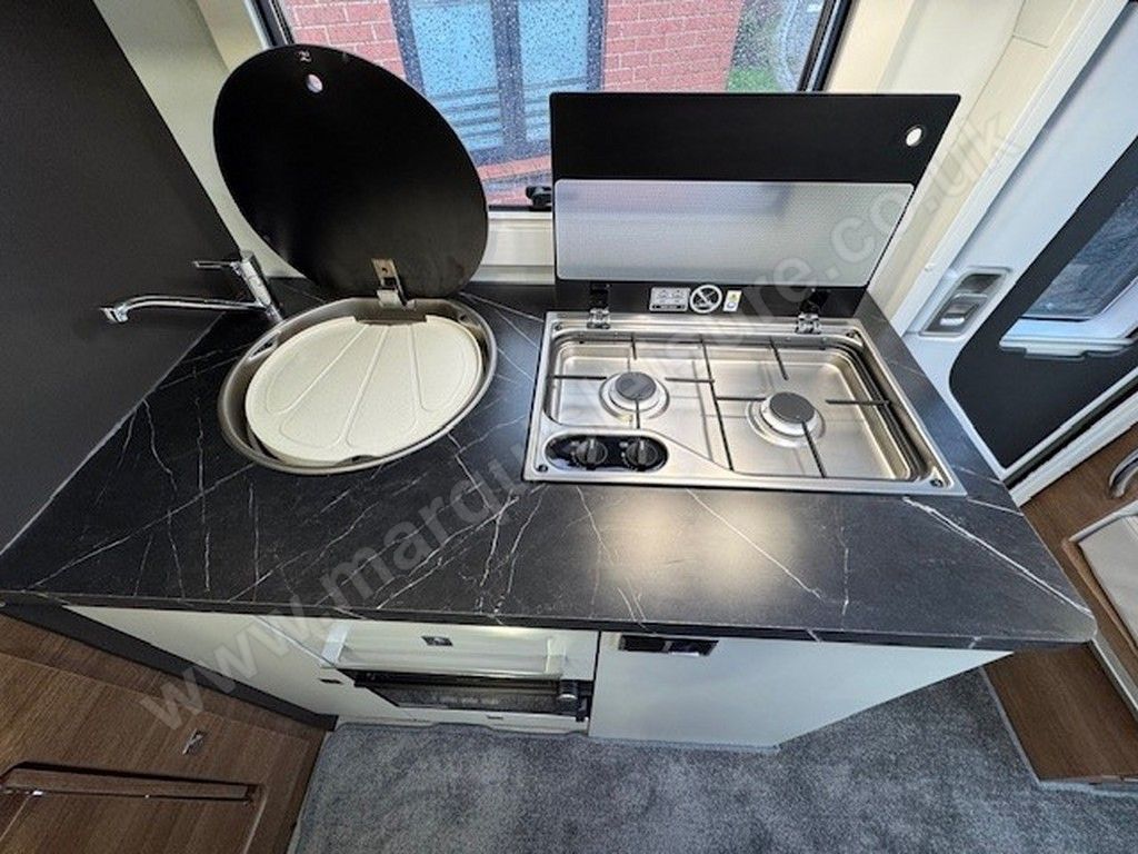 2025 Benimar TESSORO T840