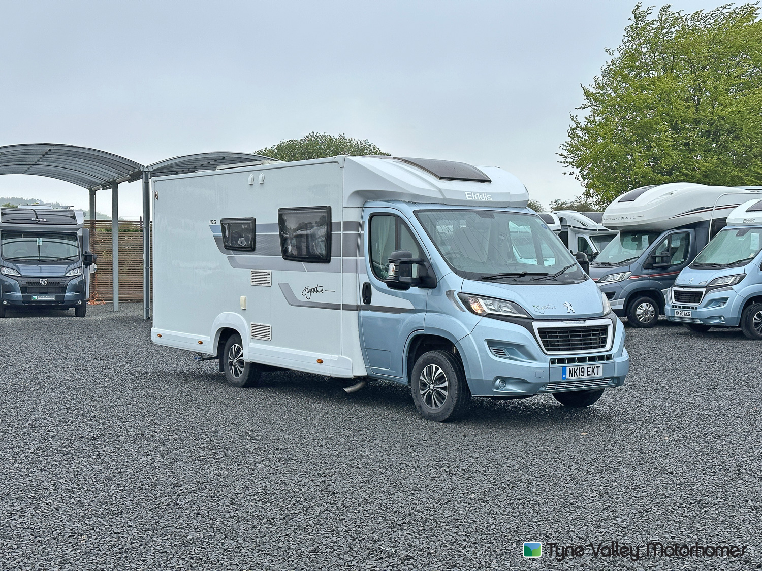 Elddis Signature 155