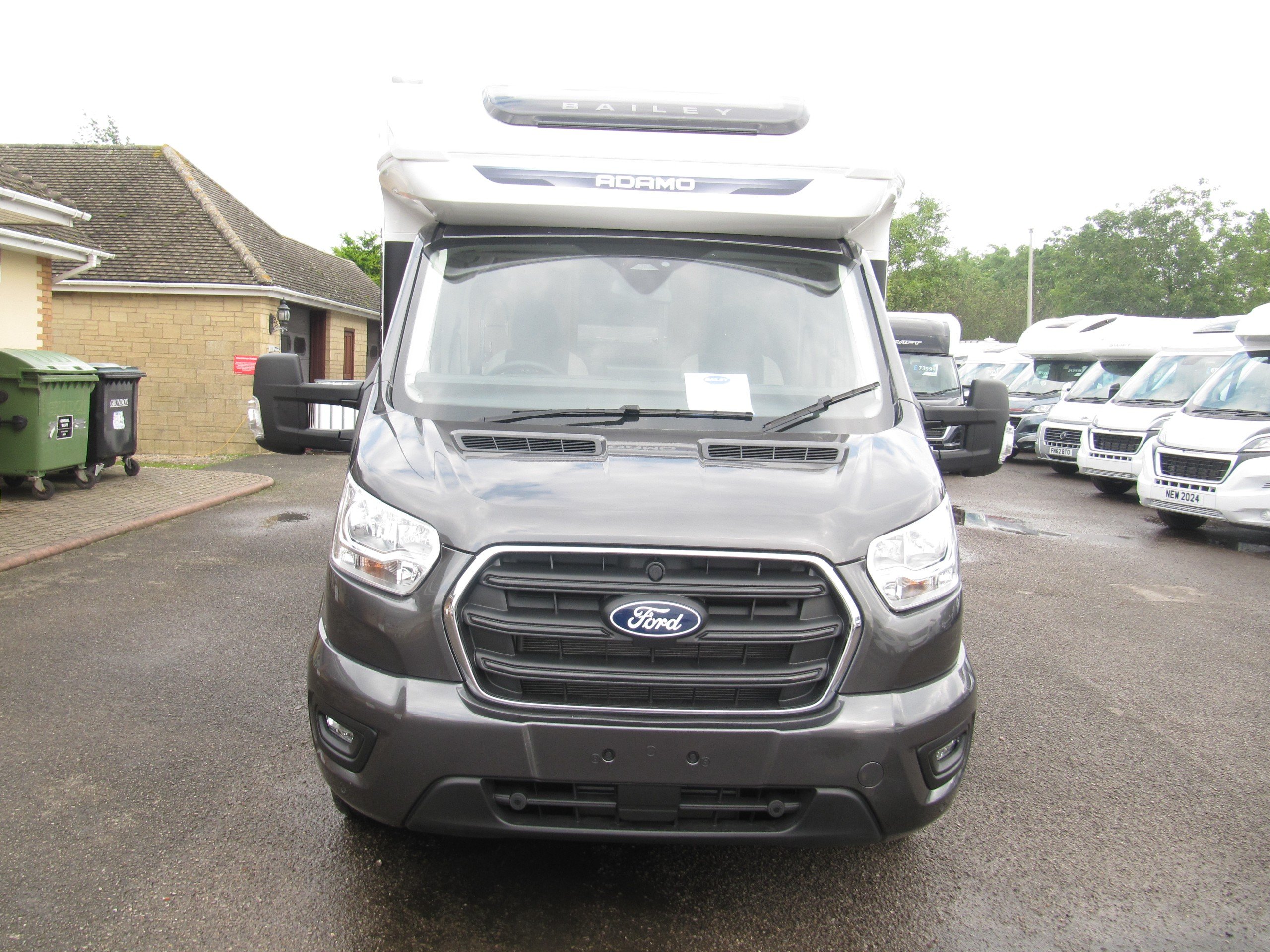 2025 Bailey Adamo 75-4i - Exterior - Front