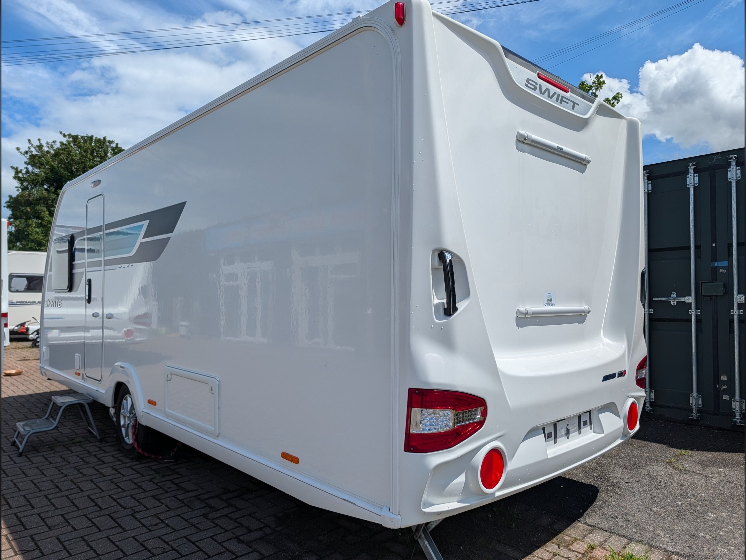 Exterior - Rear