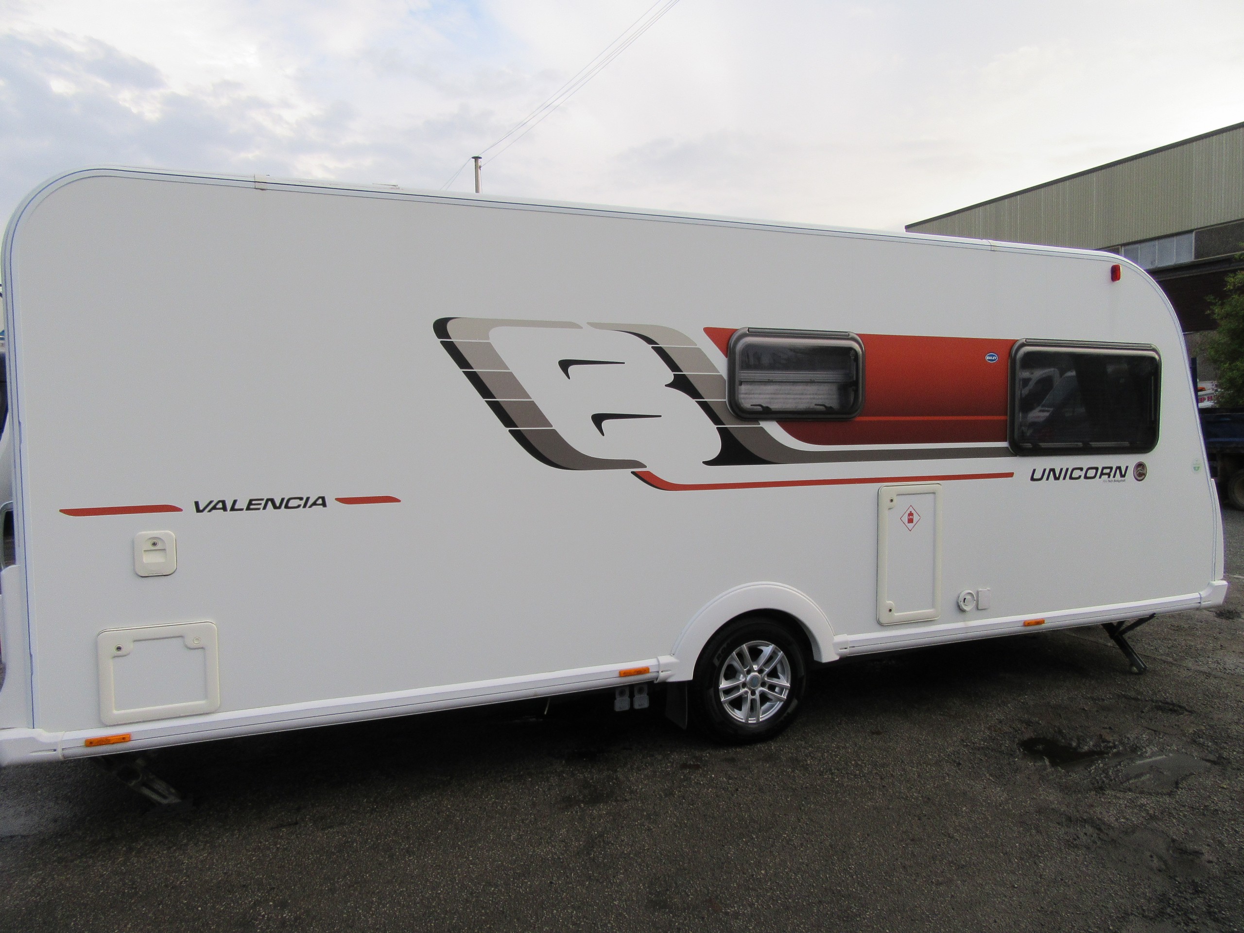 2017 Bailey Unicorn Valencia - LOVELY CONDITION