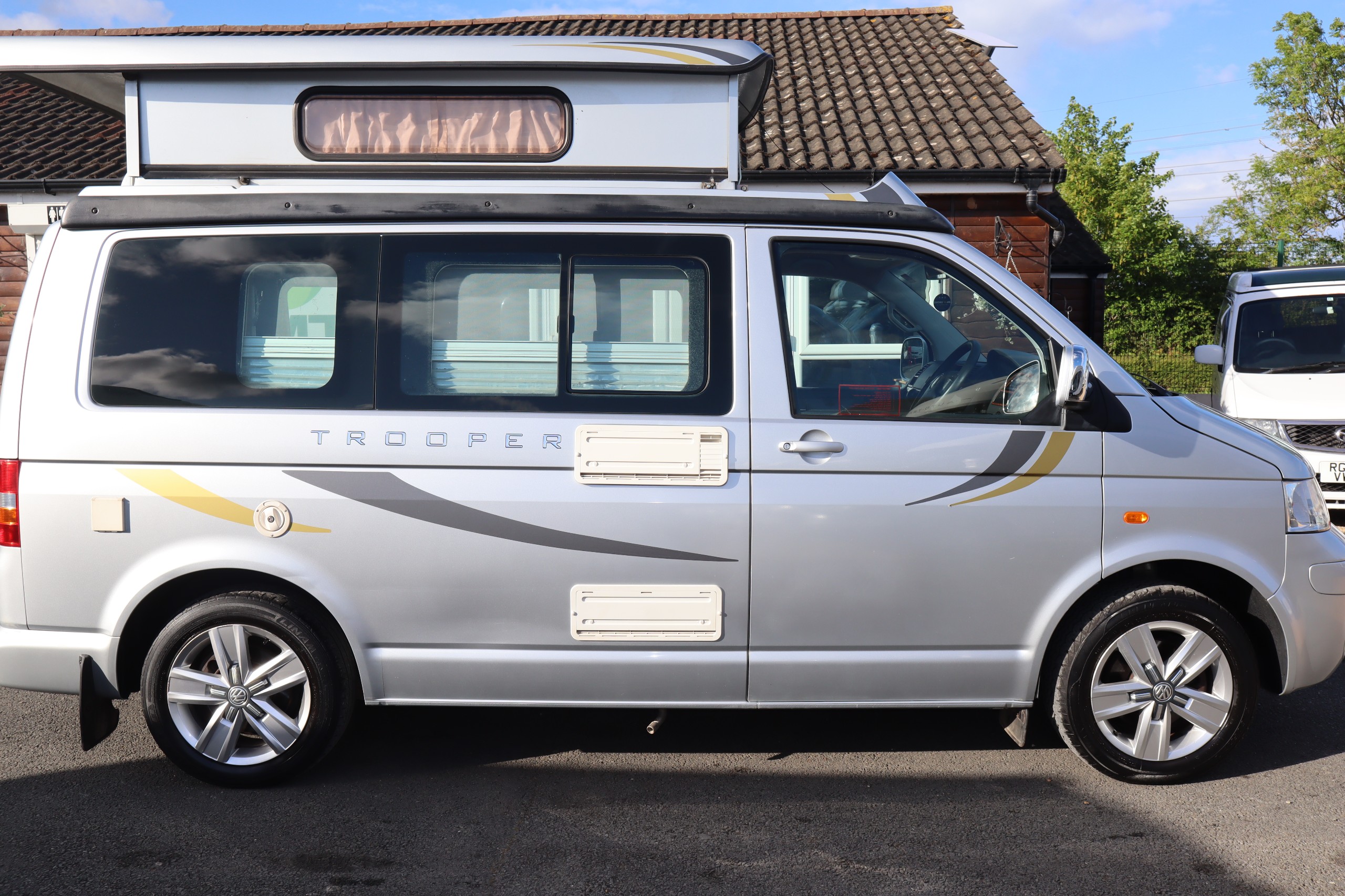 2005 Auto-Sleepers Trooper VW AutoSleeper Trooper, , 4 Belts, MOT, 12 Months Warranty, Habitation Service