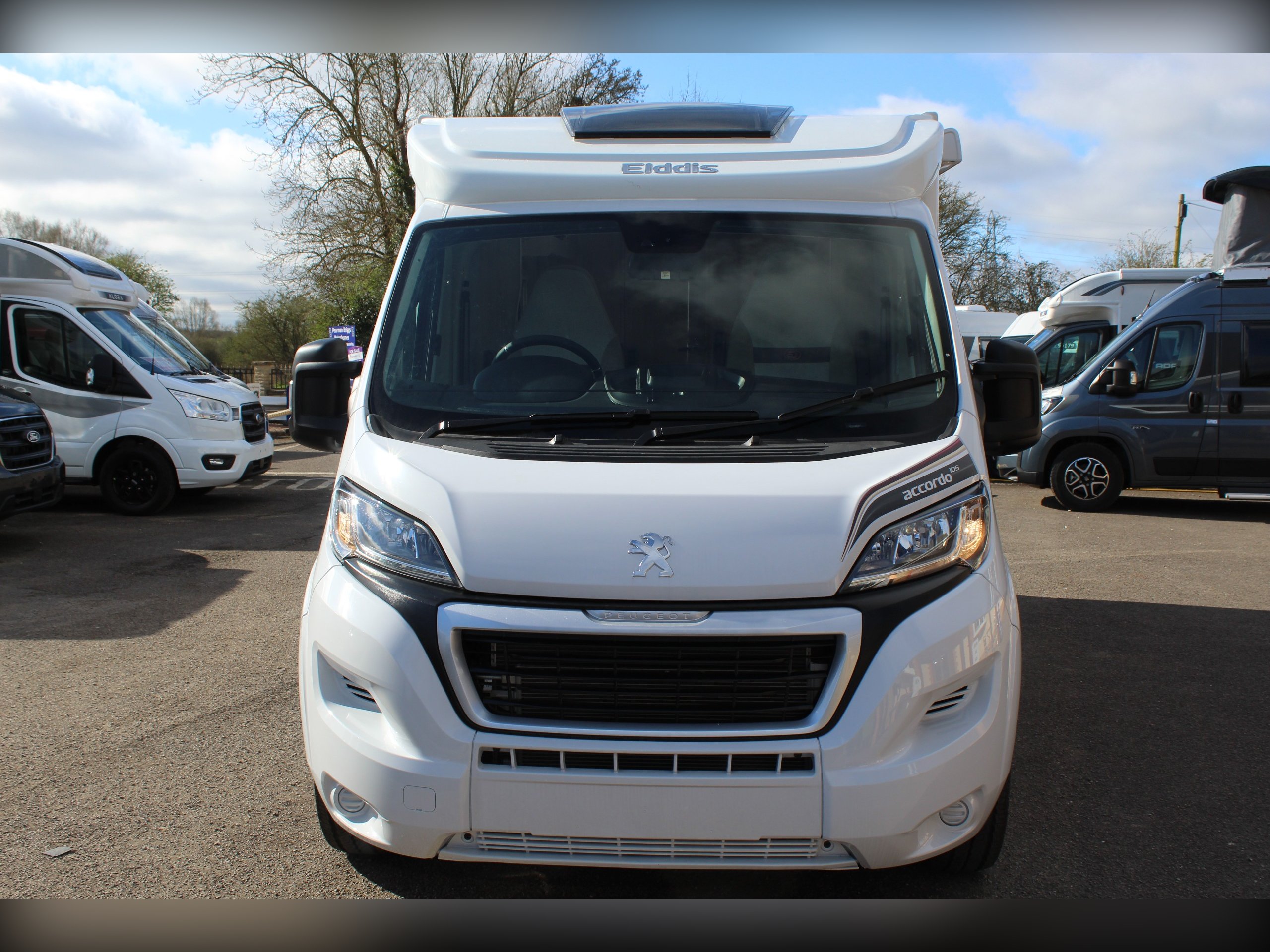 2025 Elddis Accordo 105 Magnum GT - Exterior - Front