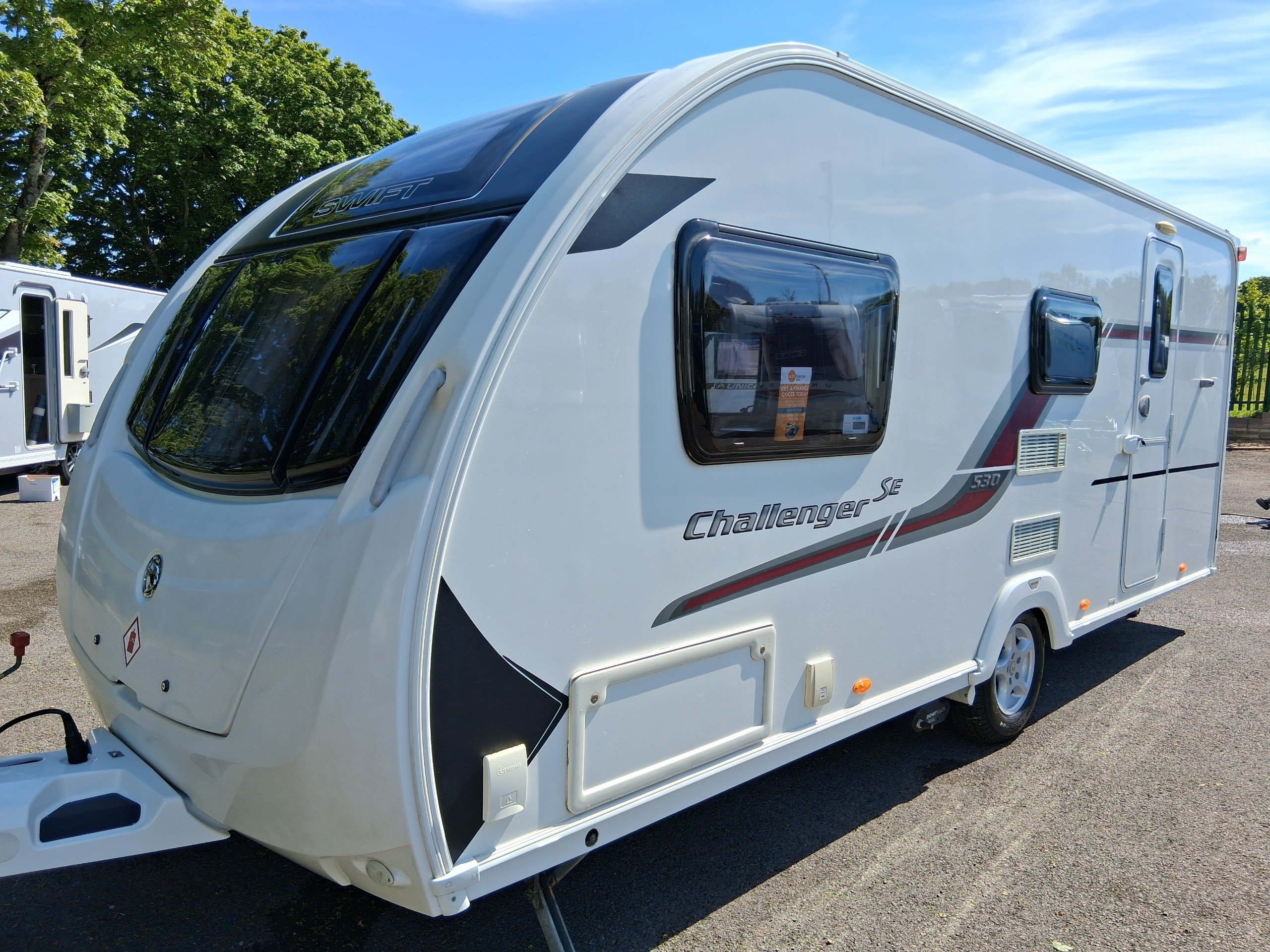 Swift Challenger 530 - Exterior - Front