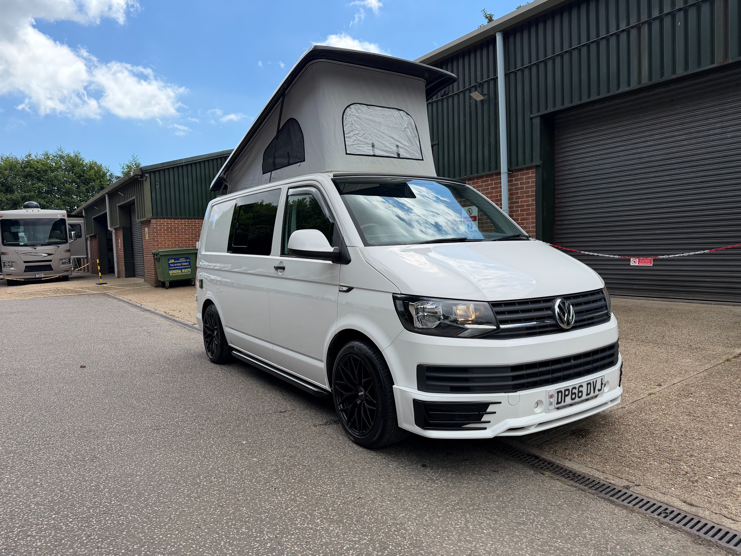 2017 Volkswagen Transporter T6 Funky Dubz