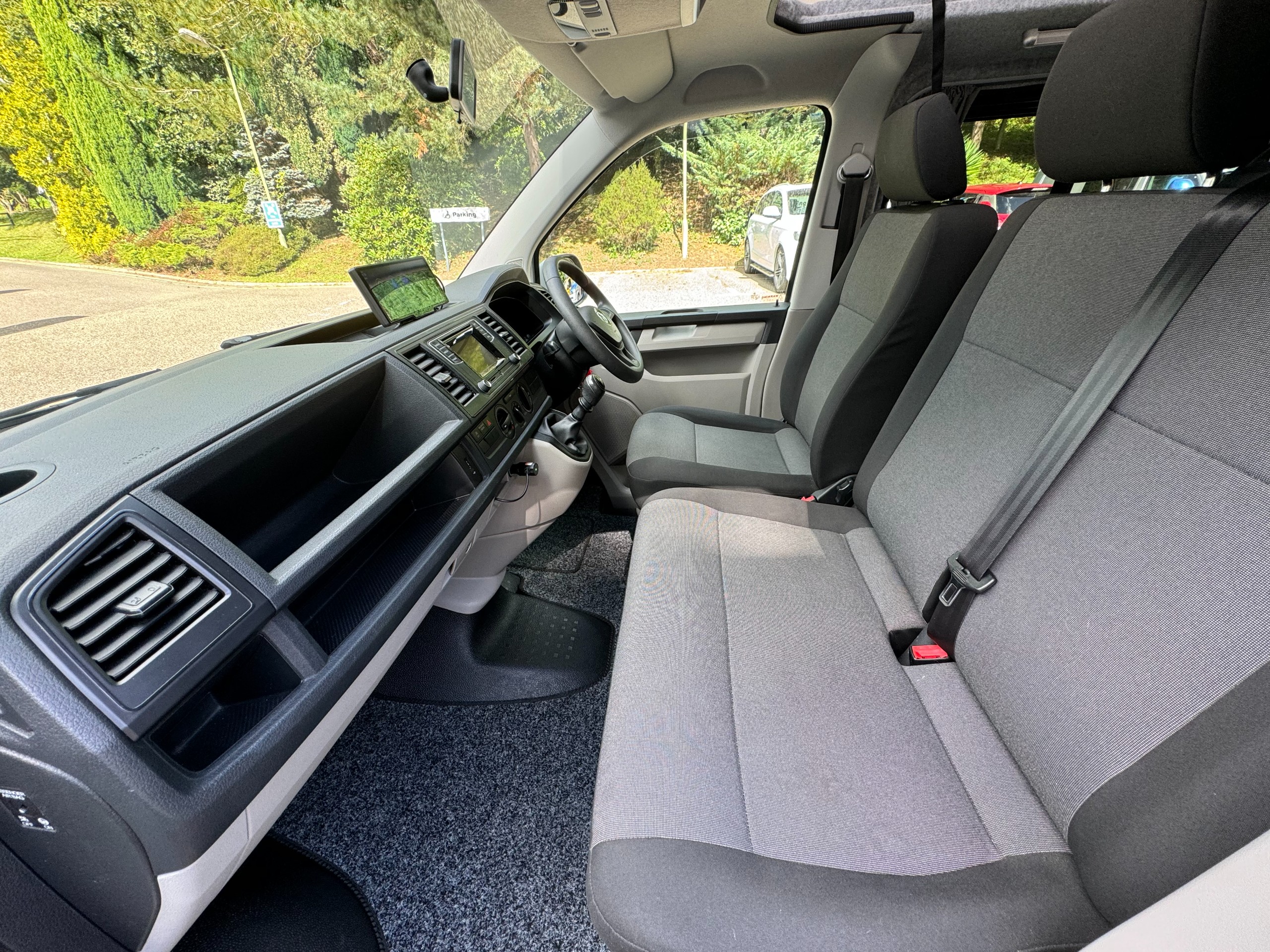 2017 Volkswagen Transporter T6 Funky Dubz
