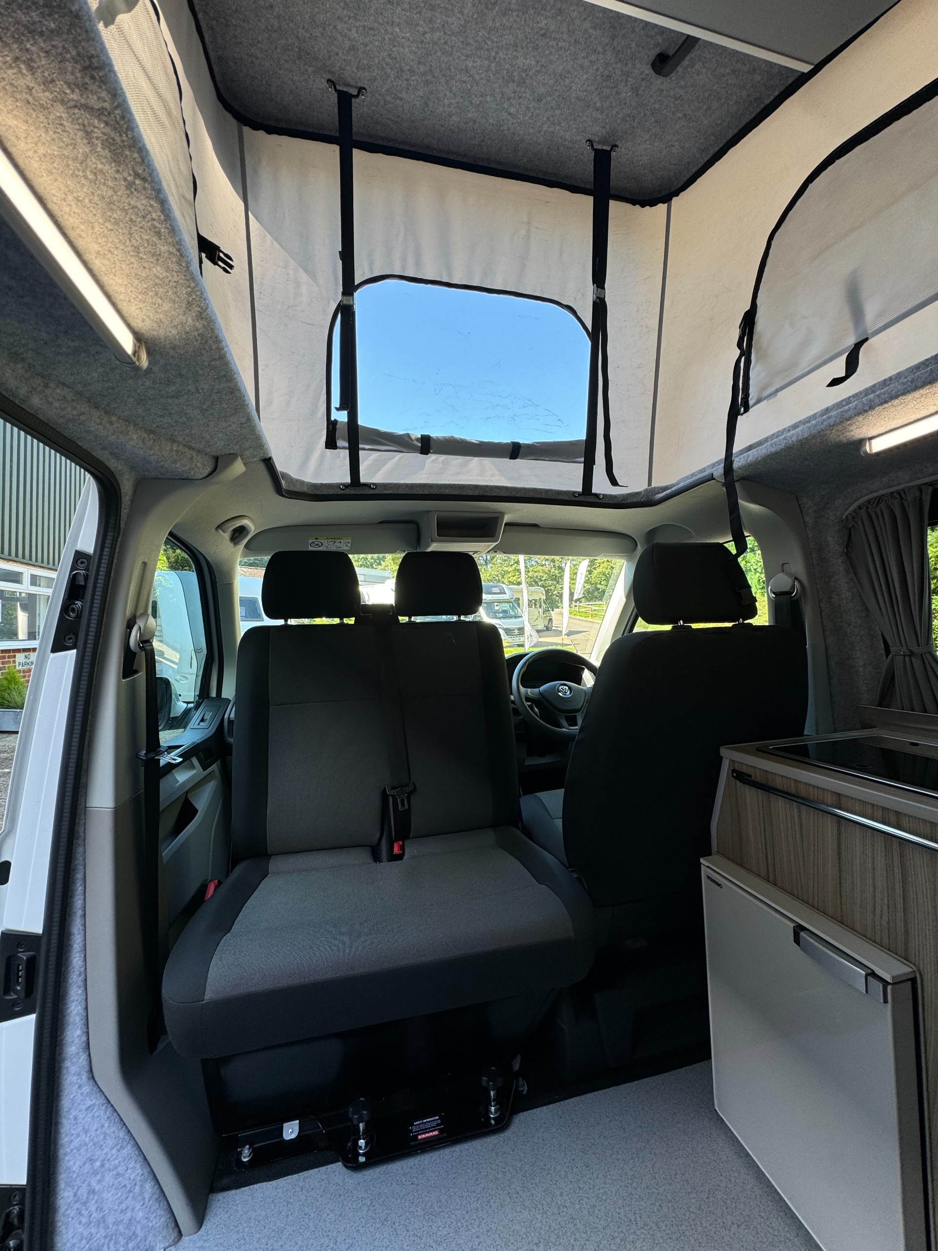 2017 Volkswagen Transporter T6 Funky Dubz