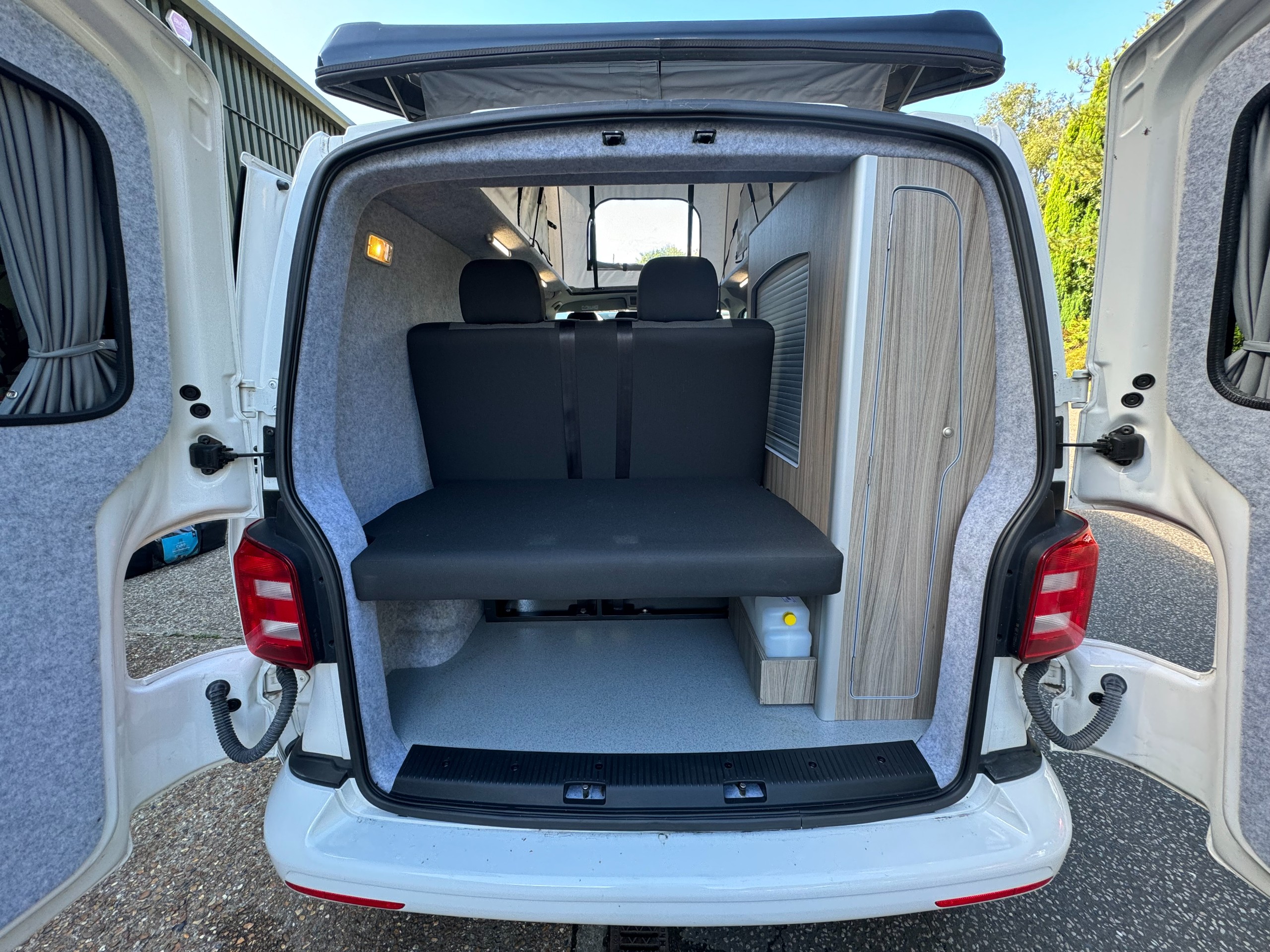 2017 Volkswagen Transporter T6 Funky Dubz