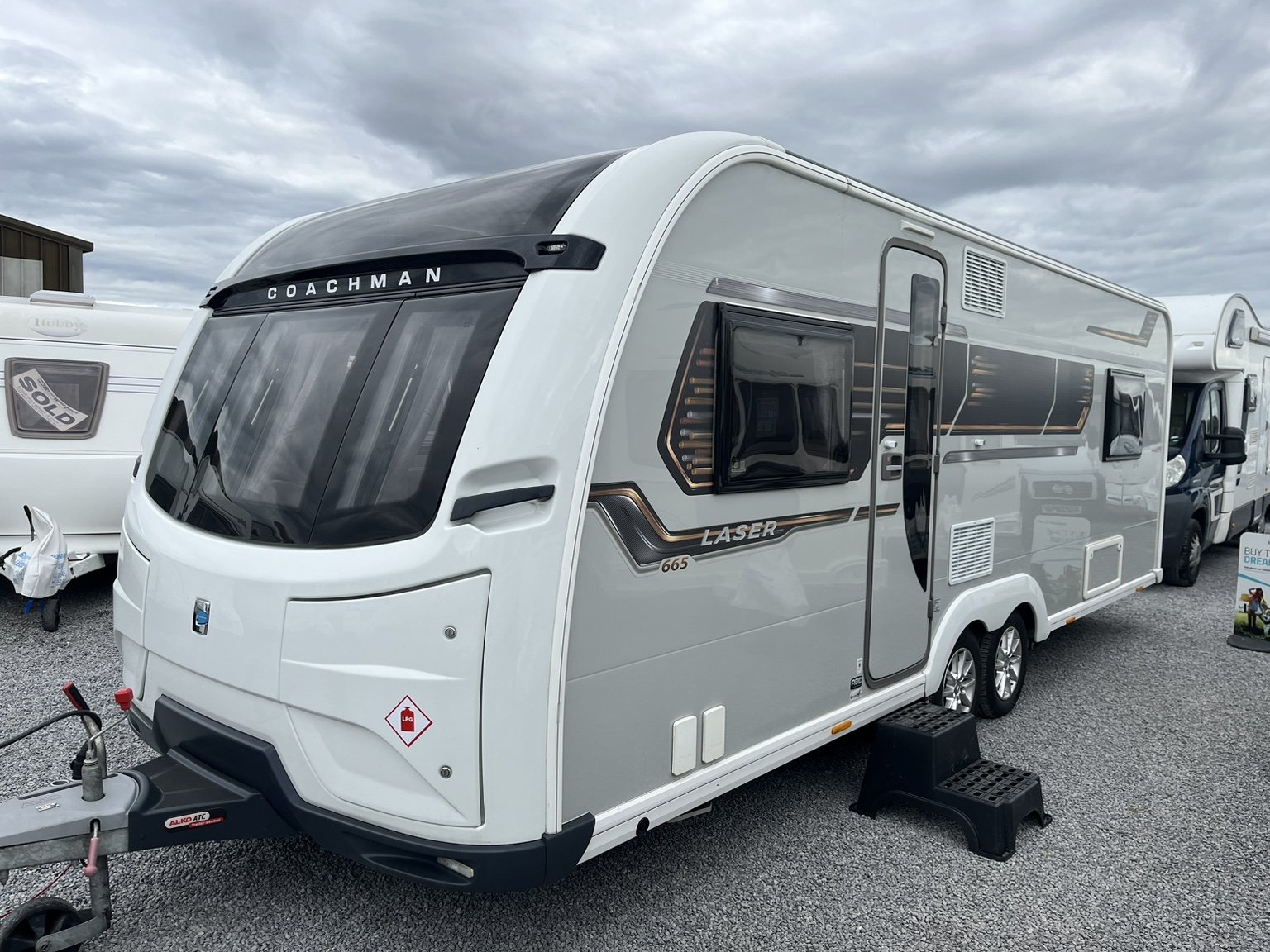 2020 Coachman Laser 665