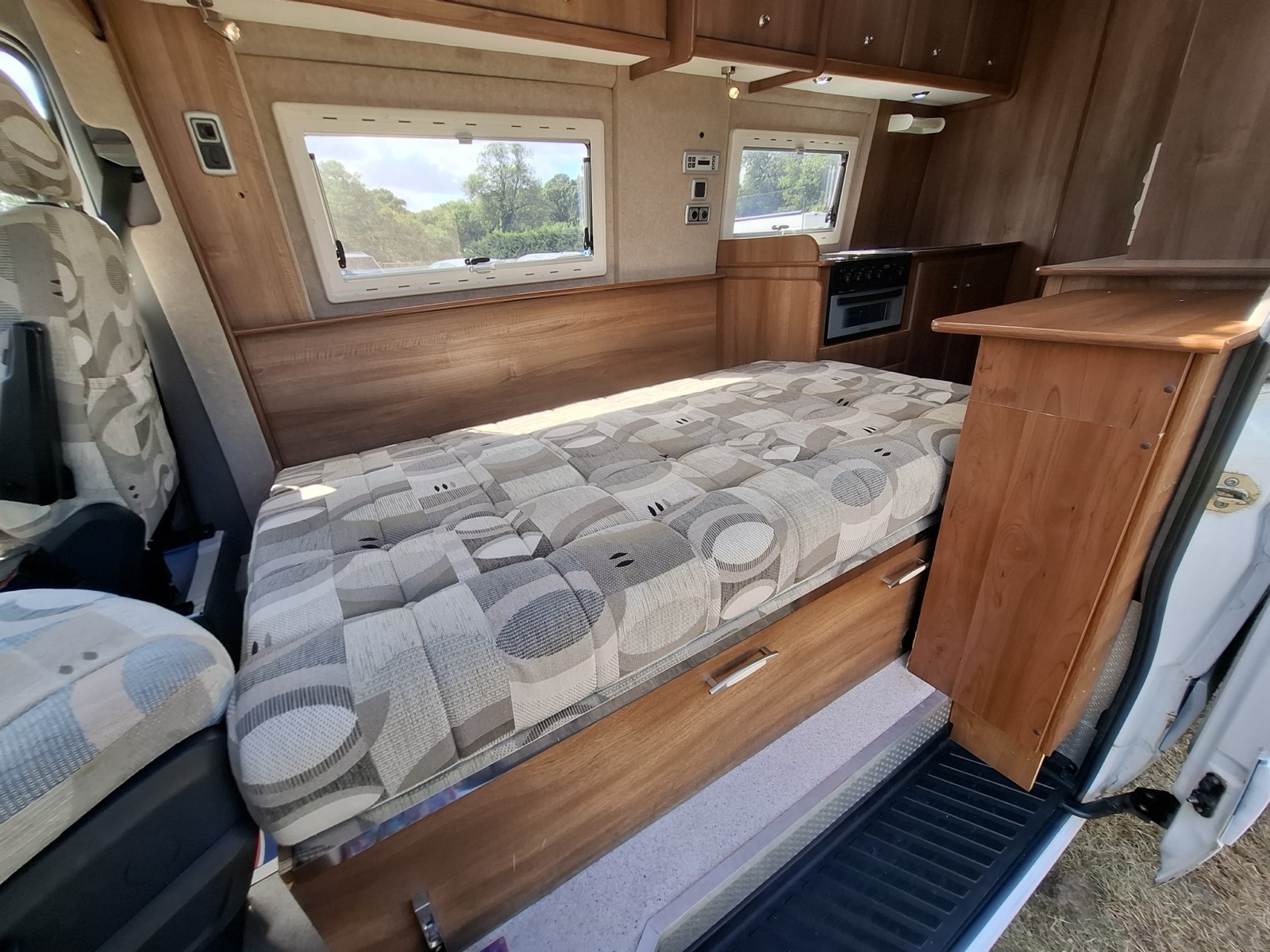 2008 Mercedes-Benz Sprinter Devon Conversion - Rare Full-Width Washroom