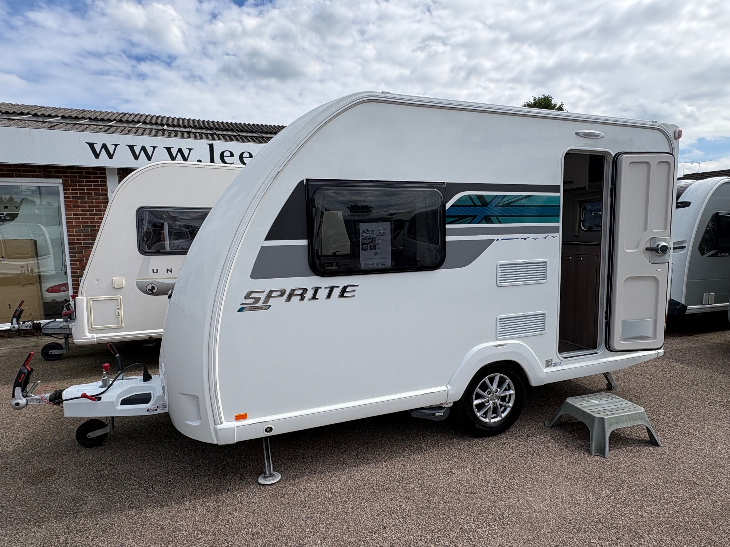 Swift Sprite Compact