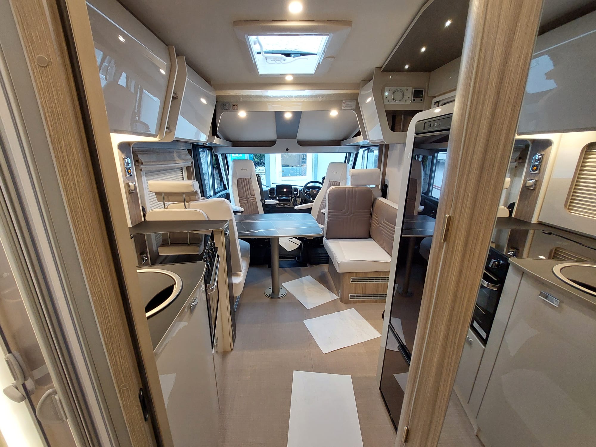 Burstner Lyseo I 727 G floorplan