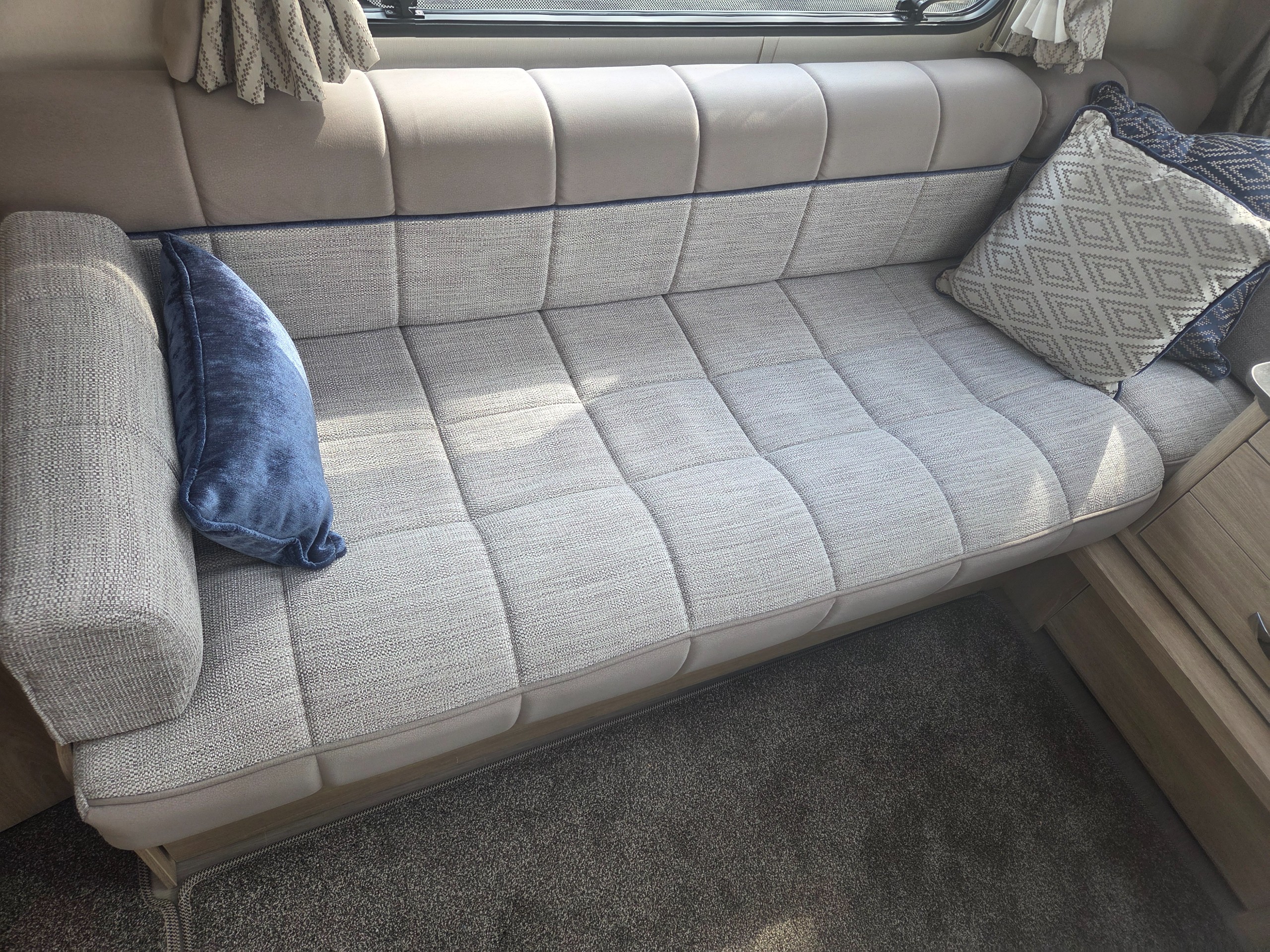 2018 Elddis Avante 462 Hartfield Sussex Special Edition