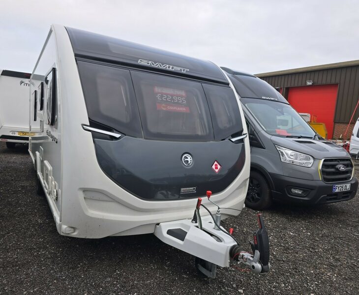 Swift Challenger 580 - Exterior - Front