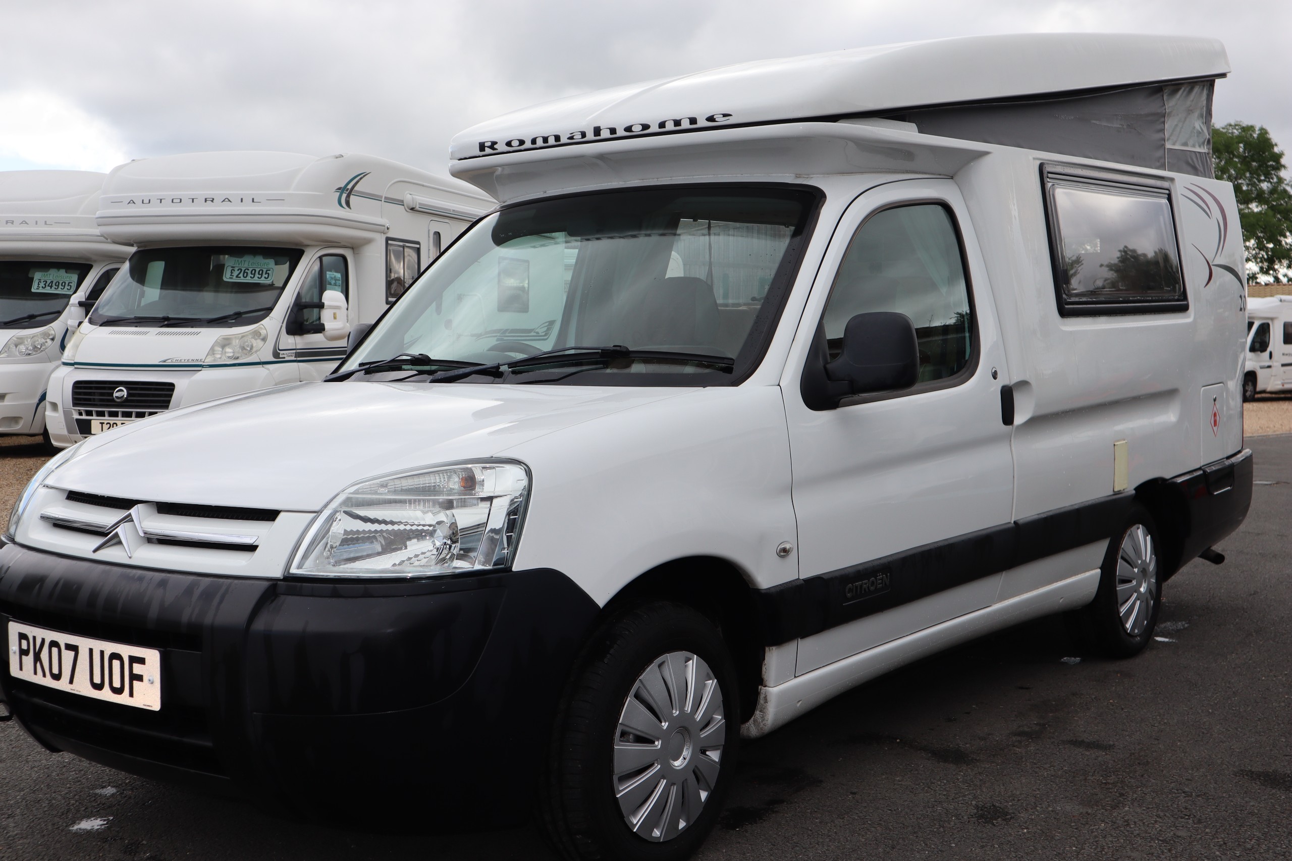 Romahome R20 Citroen Berlingo, 2 Berth, 4 belts, MOT, 12 Months Warranty, Habitation Service