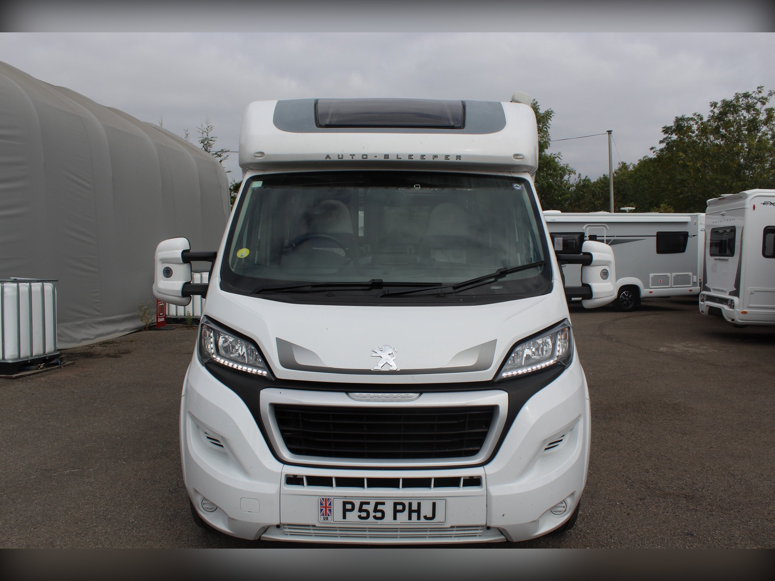 2022 Auto-Sleepers Broadway EK - Exterior - Front