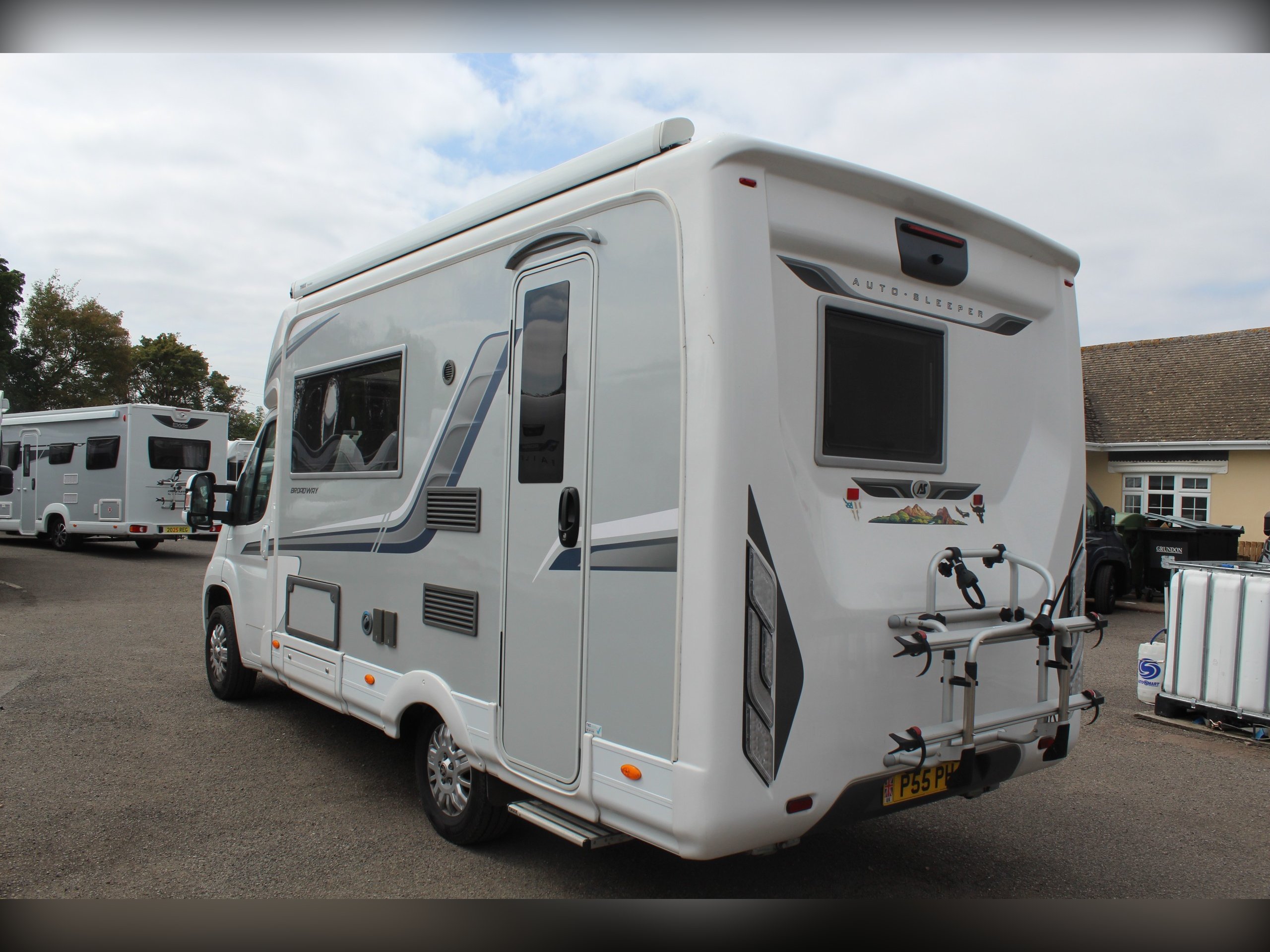 Exterior - Rear